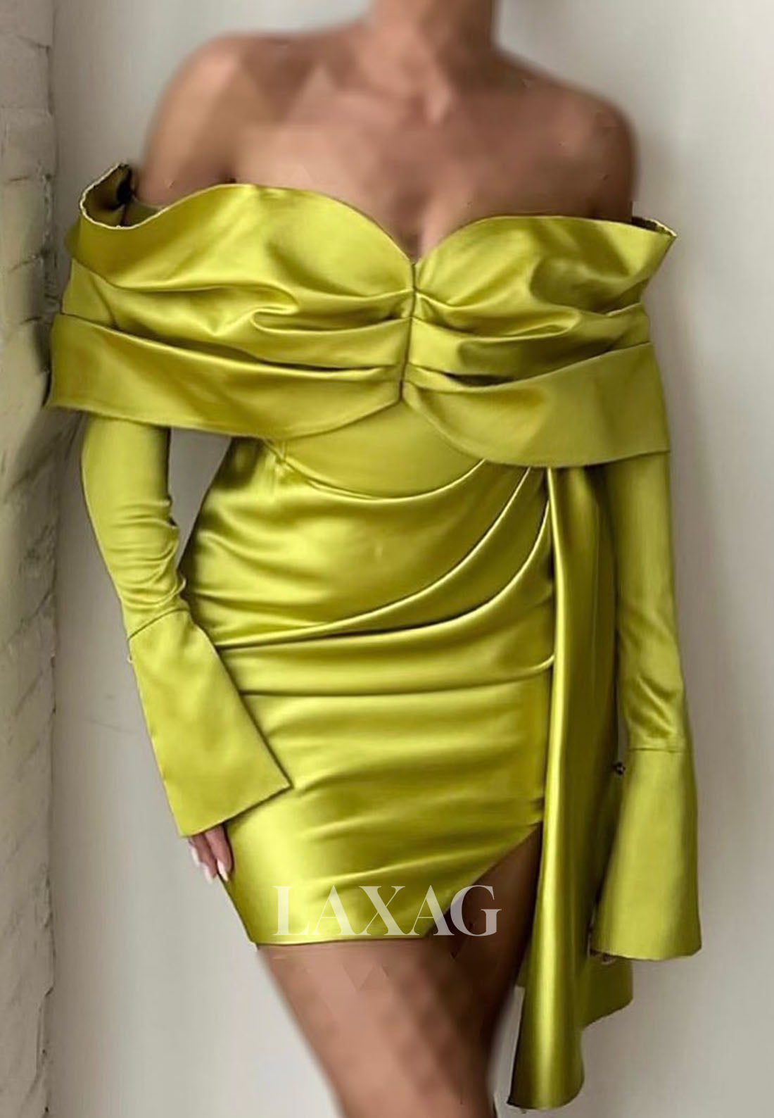 Sweetheart Off-Shoulder Long-Sleeves Pleated Satin Mermaid Party Homecoming Dress