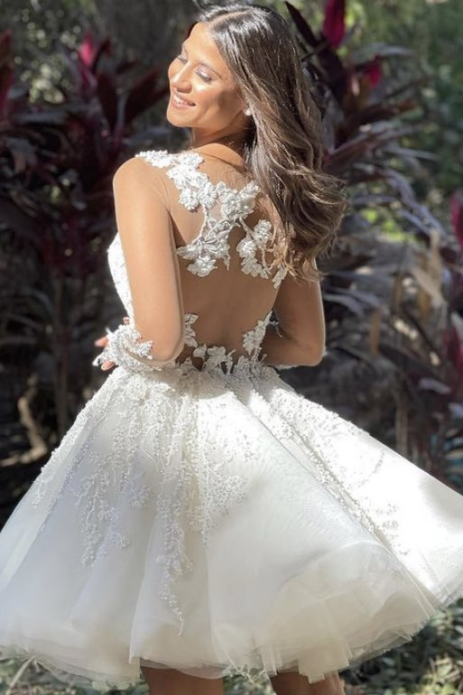 Sweetheart Beaded Sequined Floral Embellished Tulle Pleated Short A-Line Wedding Dress