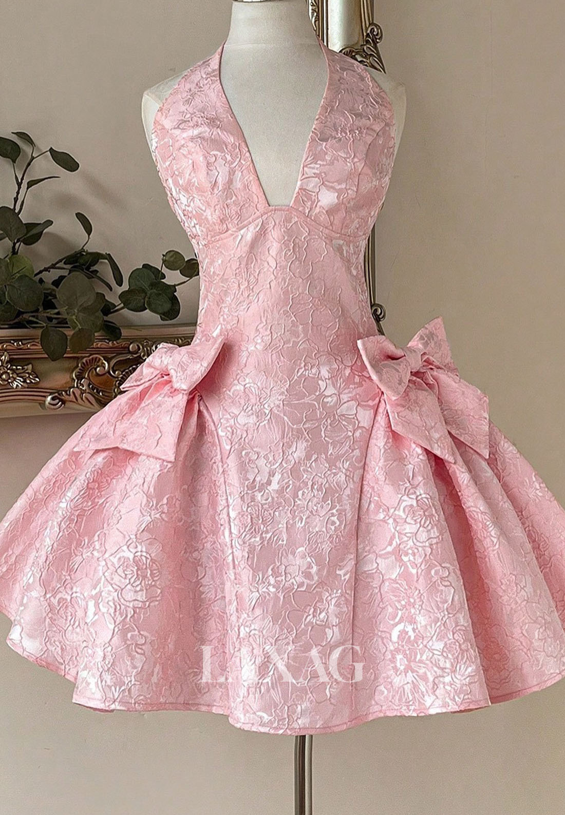Halter V-Neck Sleeveless Allover Lace Applique Pleated Satin A-Line Homecoming Dress with Bows