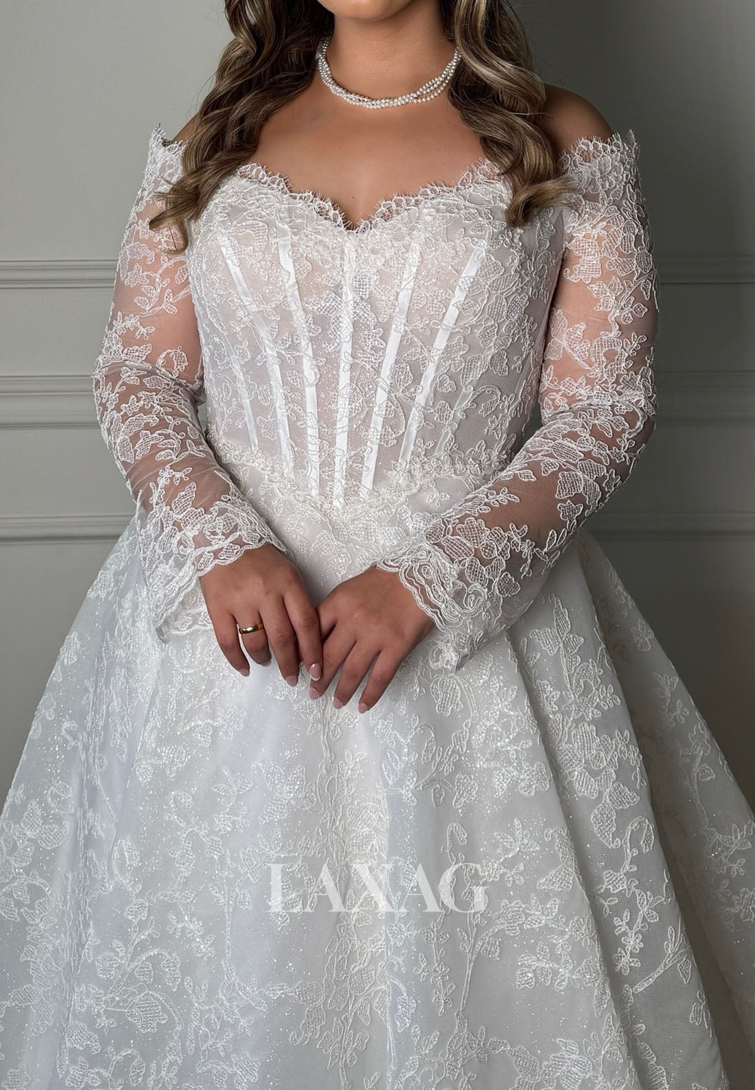 Sweetheart Long-Sleeves A-Line Wedding Dress Off-Shoulder Allover Lace Pleated Bride Gowns