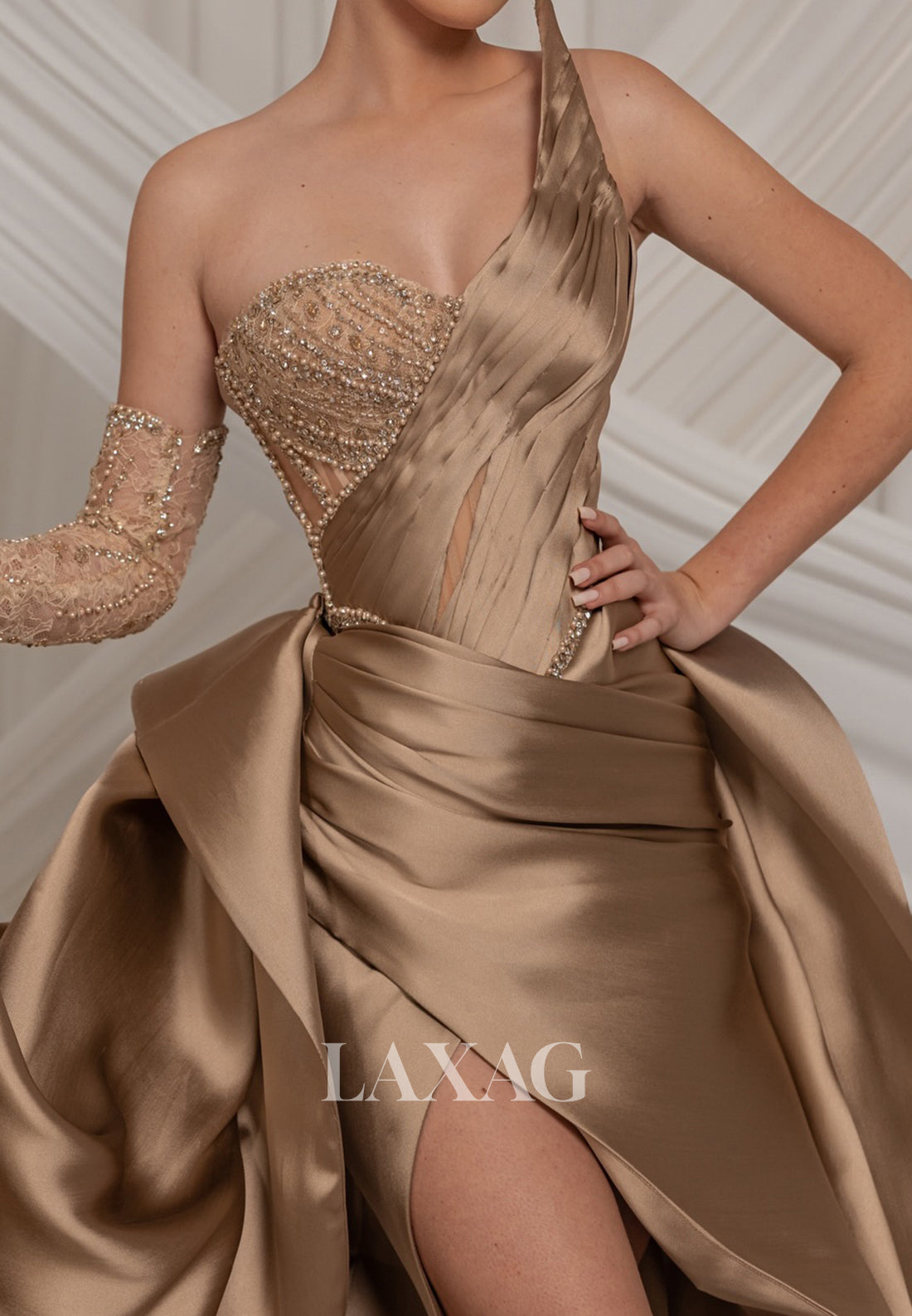 Sweetheart Sleeveless Sequined Beaded Satin Pleated High Slit Mermaid Evening Dress