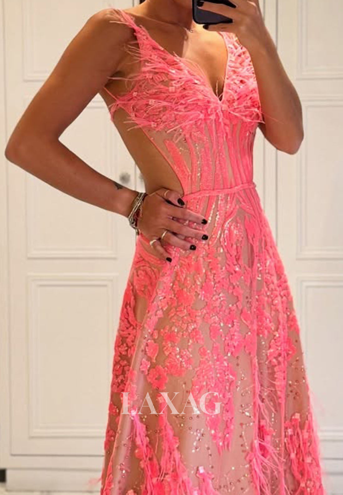 V-Neck Spaghetti Straps A-Line Evening Dress Sleeveless Sequined Applique Tulle Prom Gowns