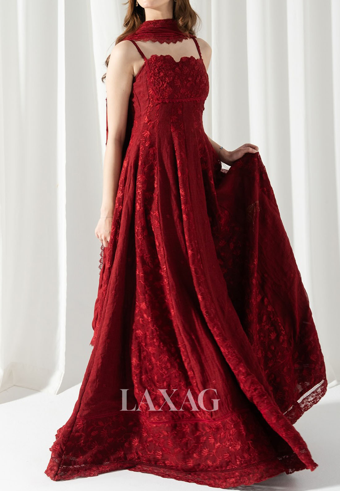 Sweetheart Spaghetti Straps Formal Gowns Sleeveless Applique Pleated Satin A-Line Evening Dress