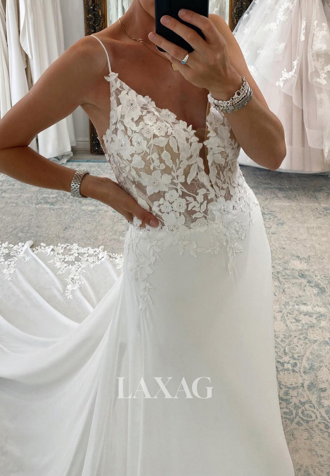 V-Neck Spaghetti Straps Sleeveless Lace Applique Chiffon A-Line Wedding Dress with Train