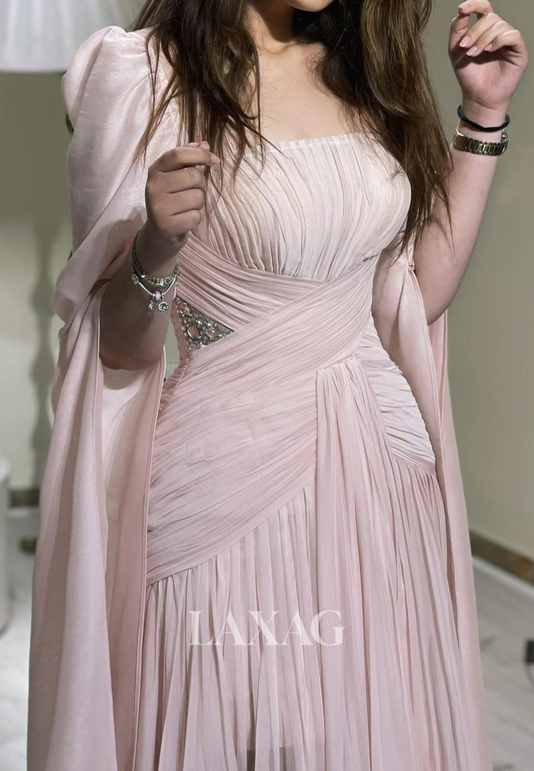 Square-Neck Cape-Sleeves A-Line Prom Dress Pleated Chiffon Party Gowns with Train