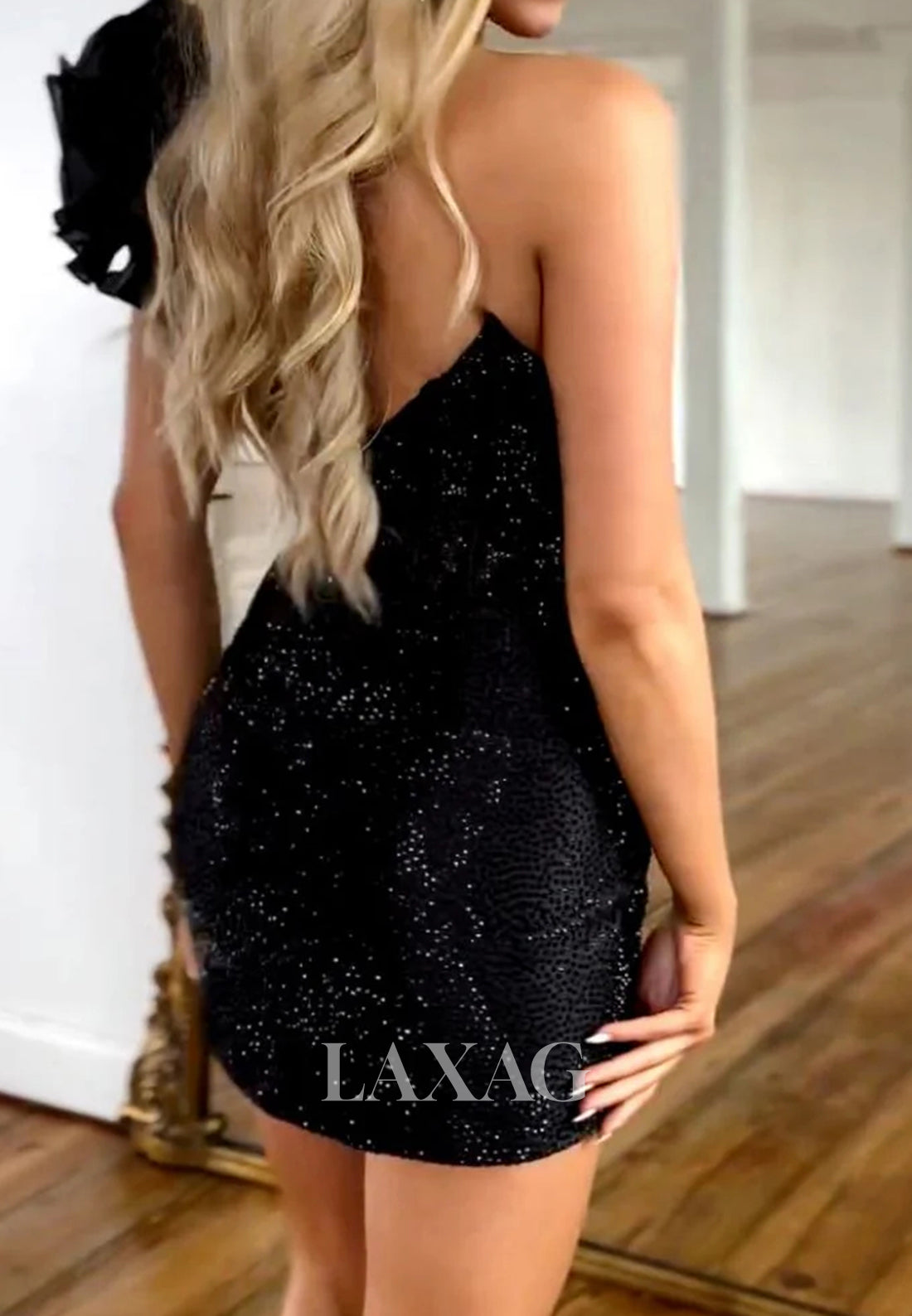 Sweetheart Sleeveless Floral Embellished Fully Beaded Pleated Mermaid Homecoming Dress