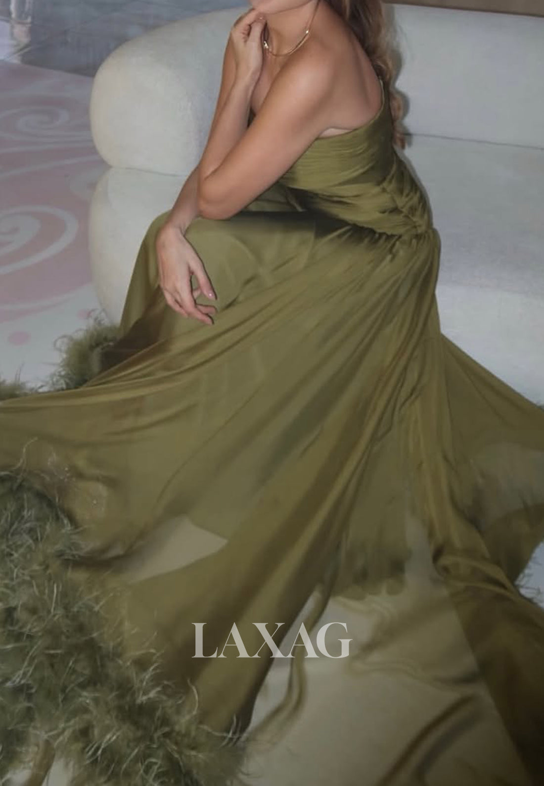 Tube Top Feathered Pleated Tulle Formal Gowns Off-Shoulder Sleeveless Mermaid Evening Dress