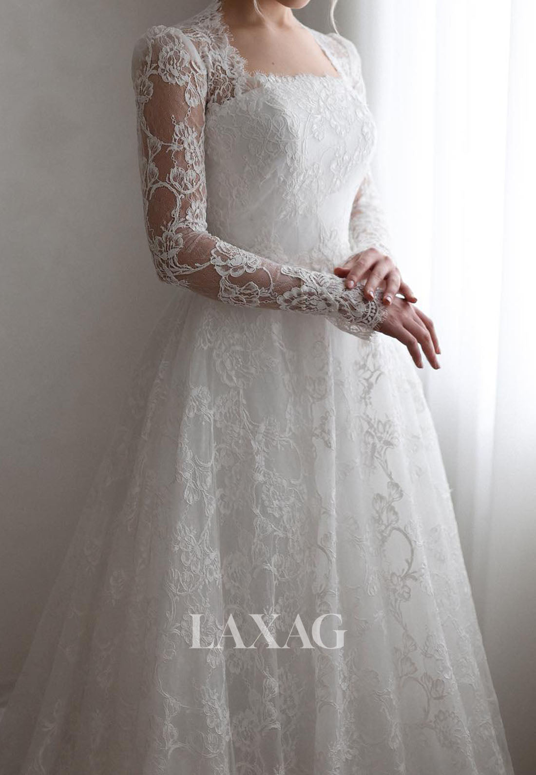 Square-Neck Long-Sleeves A-Line Wedding Dress Allover Lace Applique Pleated Sheer Bride Gowns