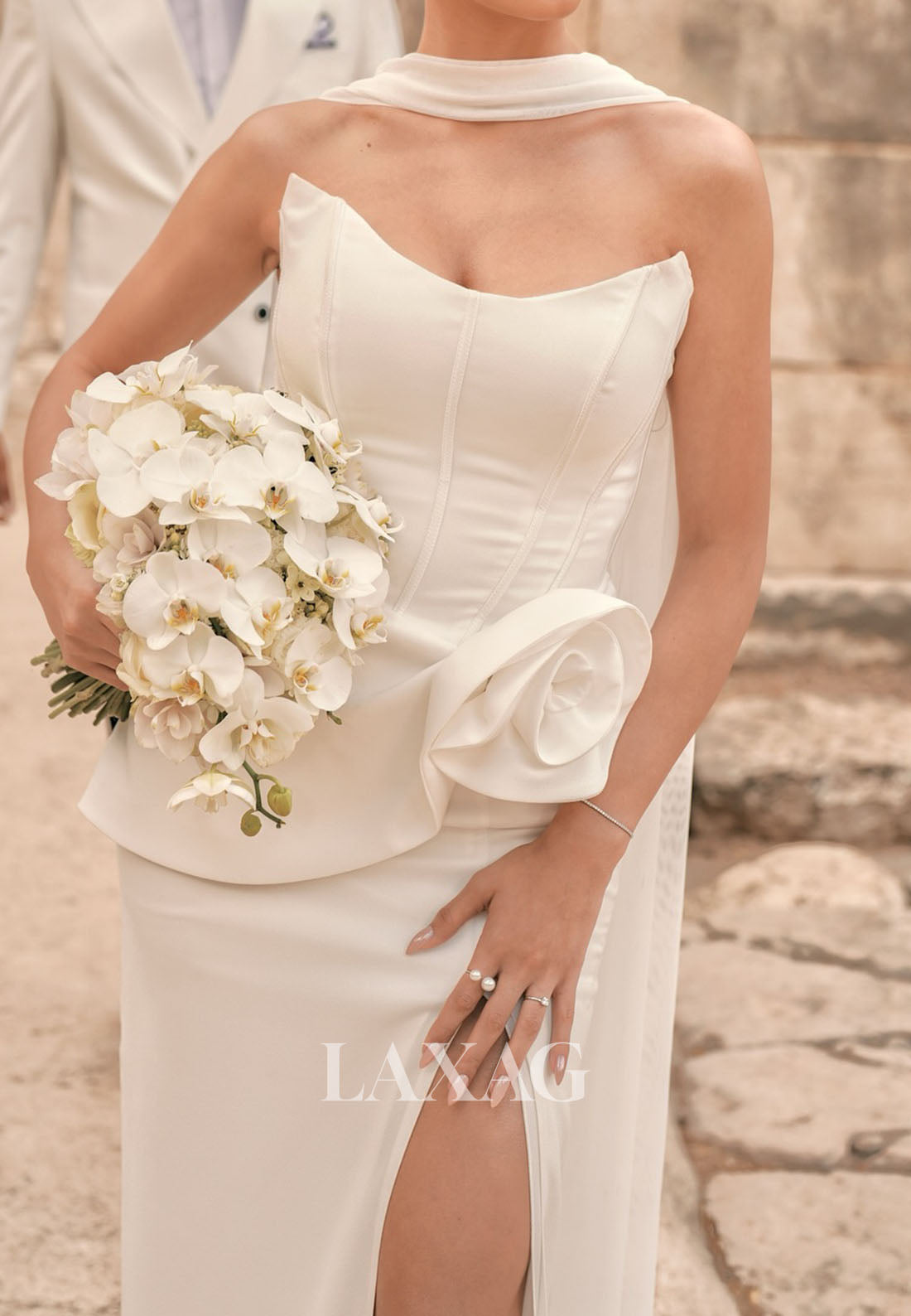 Scoop-Neck Sleeveless Bride Gowns Off-Shoulder Pleated Satin Mermaid Wedding Dress with Slit