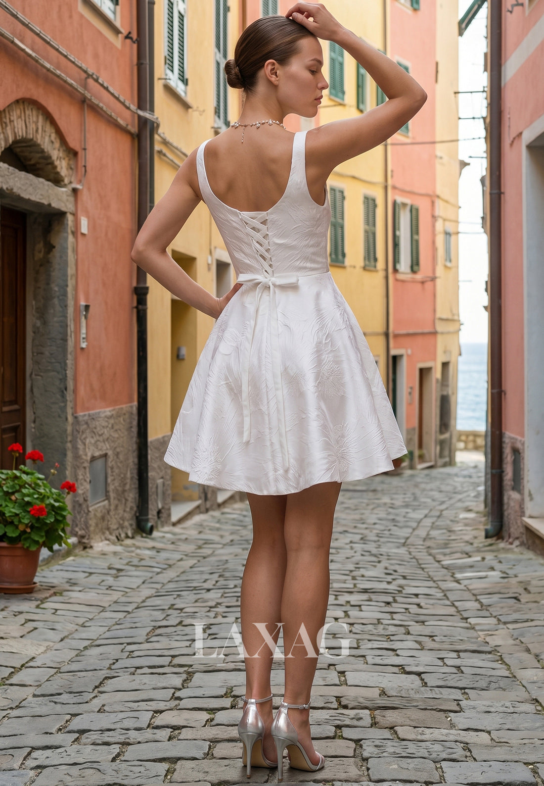 Square-Neck Straps Sleeveless Jacquard Satin Pleated Short Beach A-Line Wedding Dress
