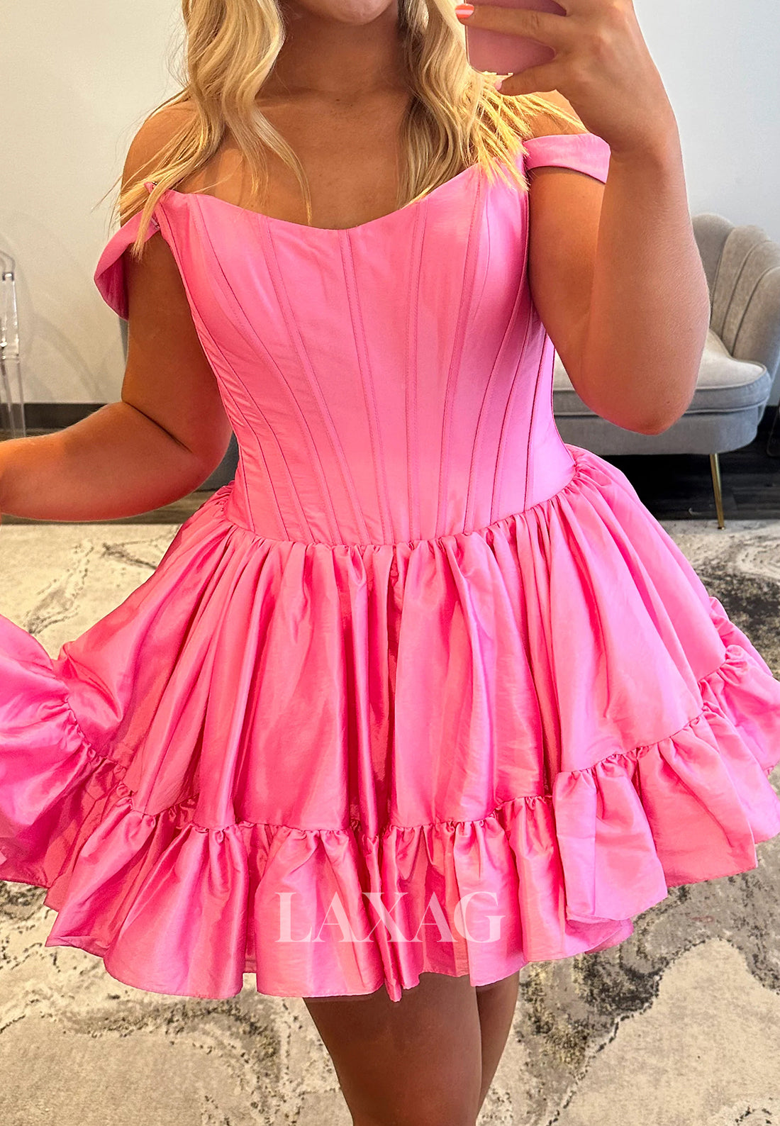 Simple Scoop-Neck Off-Shoulder Sleeveless Pleated Satin Short A-Line Party Homecoming Dress