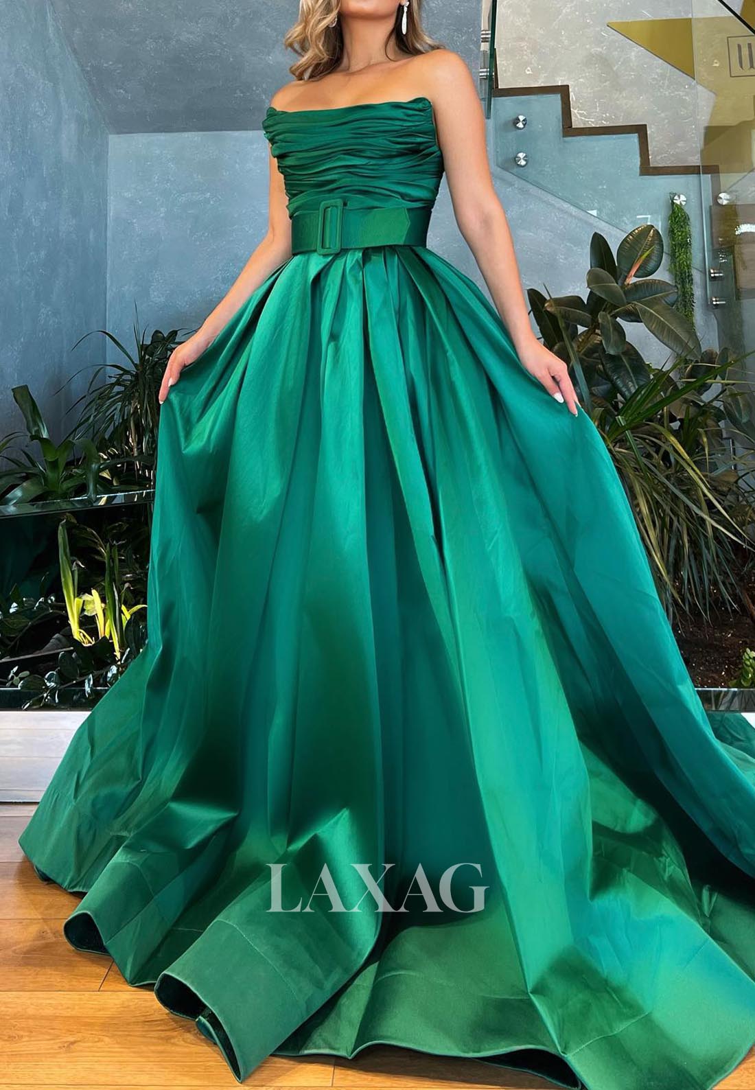Strapless Pleated Ruched Formal Gowns Scoop-Neck Sleeveless Pleated Satin A-Line Evening Dress