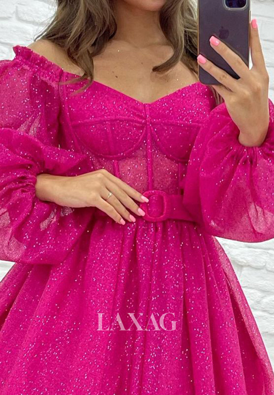 V-Neck Long-Sleeves A-Line Prom Dress Glitter-Tulle Pleated Party Gowns with Sweep Train