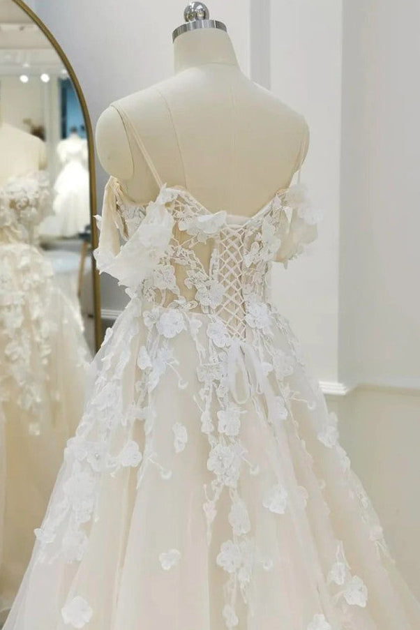 Sweetheart Sleeveless Floor-Length Applique Tulle Pleated A-Line Wedding Dress