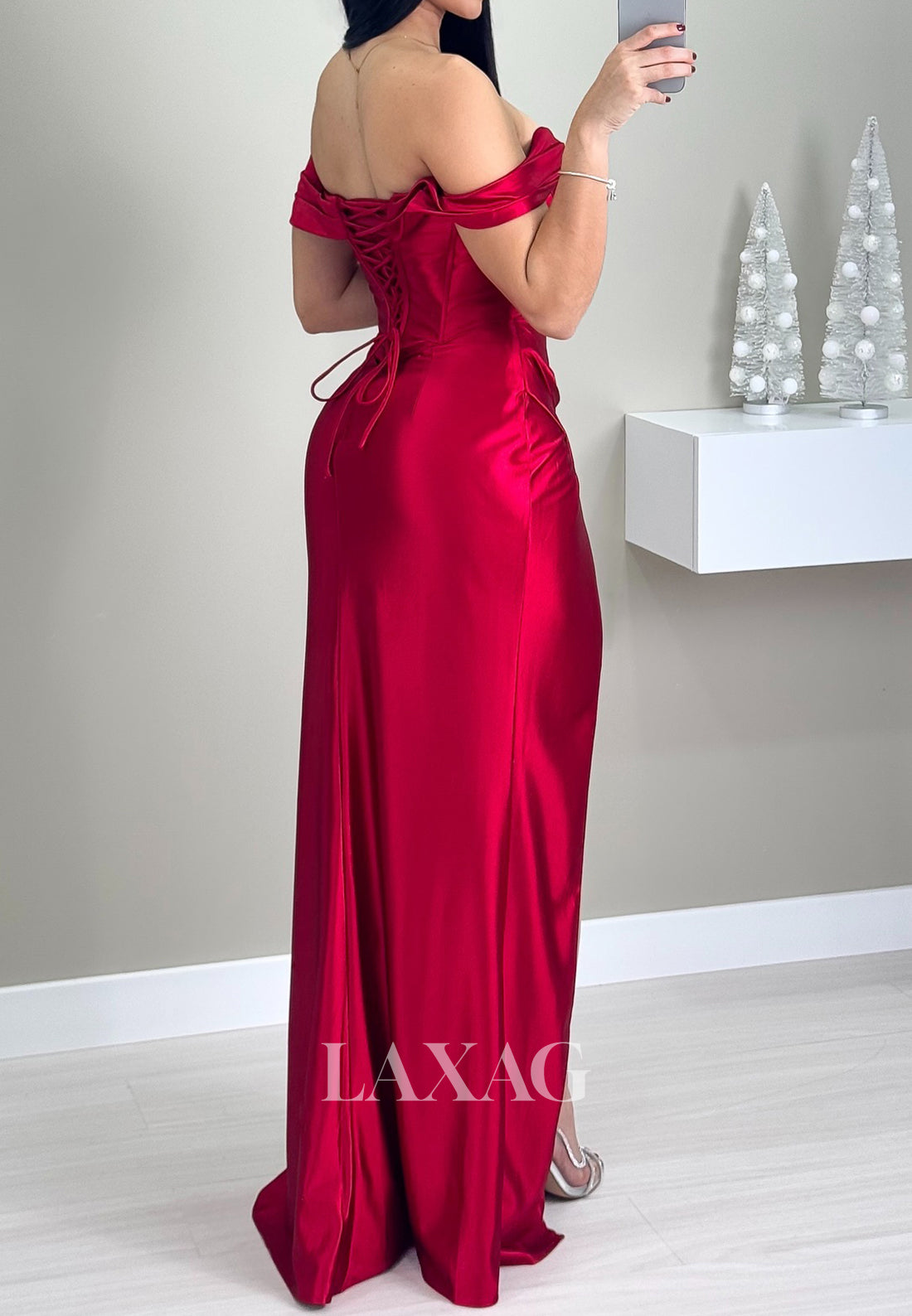 Sweetheart Off-Shoulder Sleeveless Mermaid Prom Dress Pleated Floor-Length Satin Formal Gowns