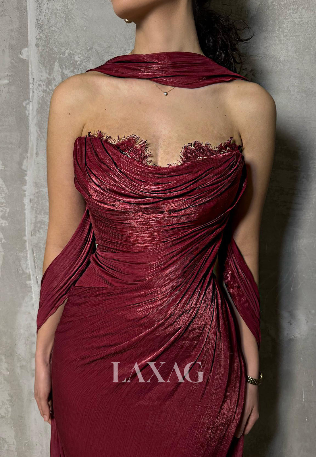 Sweetheart Off-Shoulder Pleated High Slit Mermaid Prom Dress Sleeveless Metallic Satin Formal Gowns