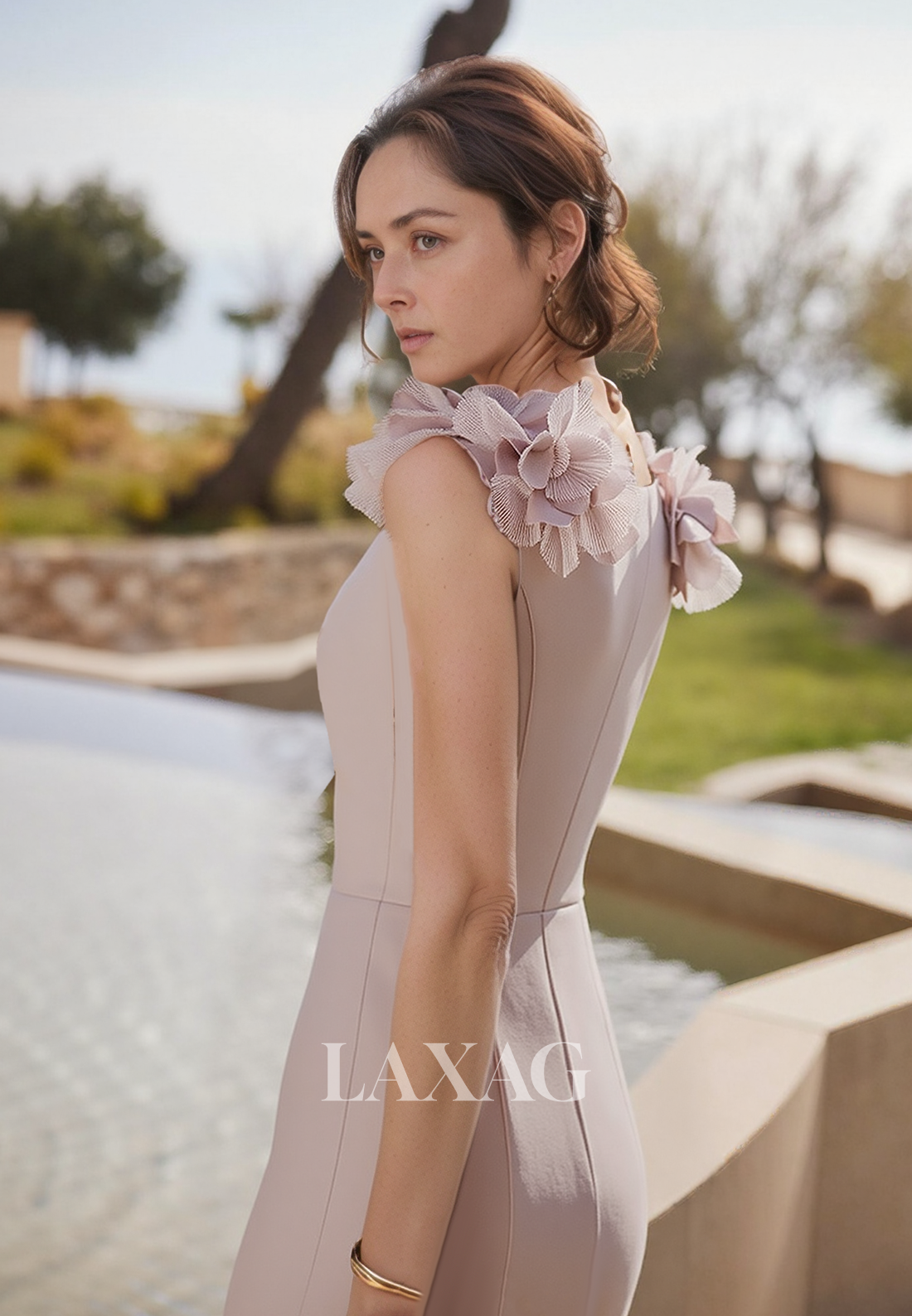 Sleeveless V-Neck Midi Mermaid Mother of the Bride Dress Pleated Chiffon Cocktail Gowns