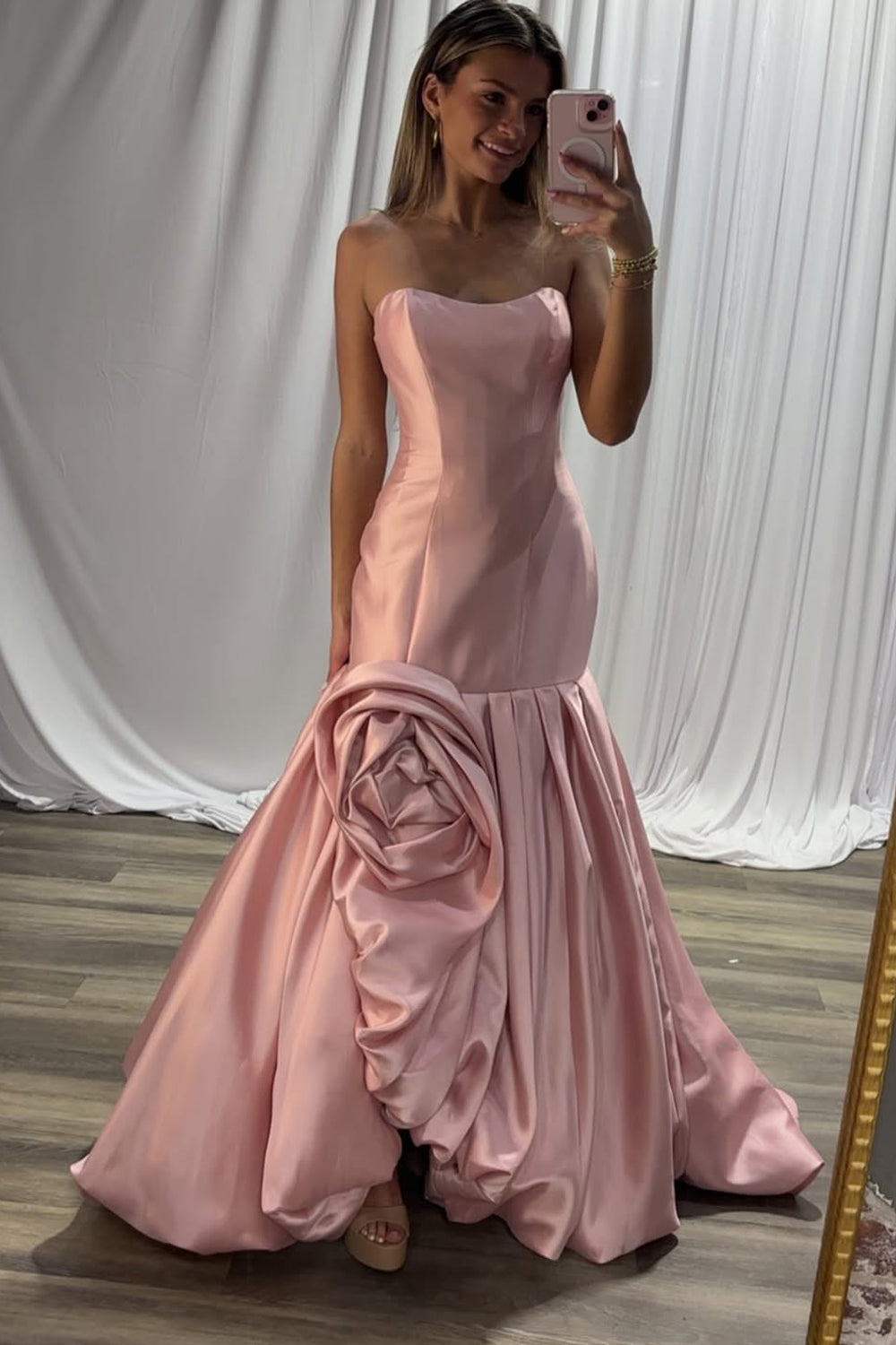 Sweetheart Off-Shoulder Floral Embossed Pleated Satin Trumpet Mermaid Prom Dress