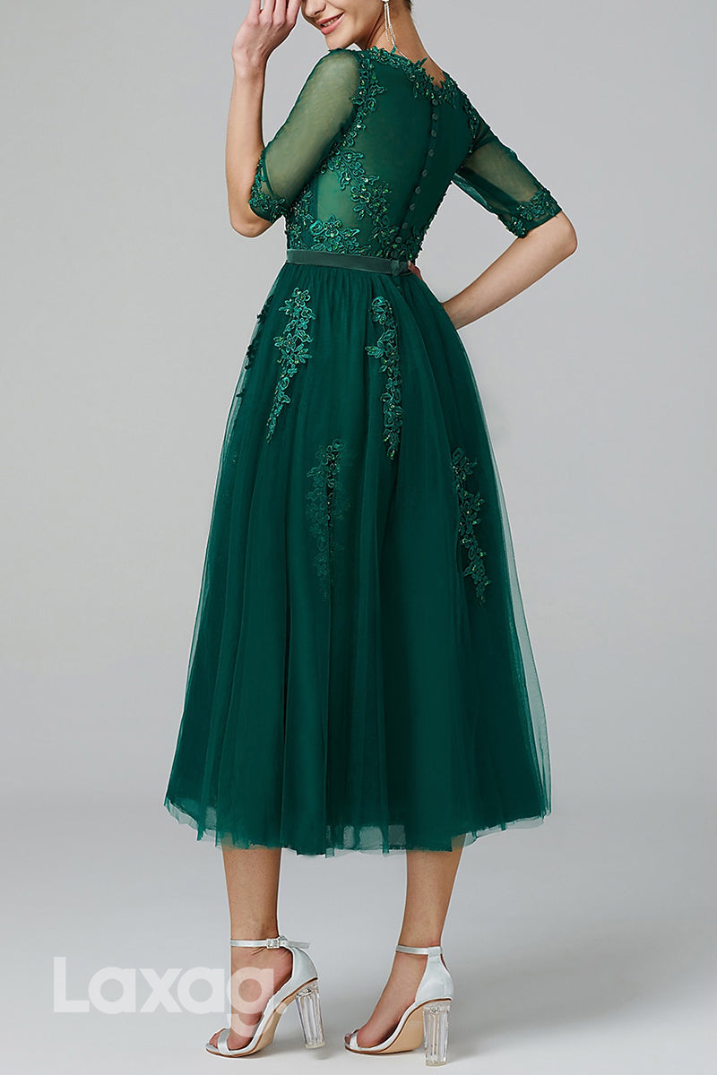 22514 - فستان أم العروس من التول بتصميم A وأكمام نصف دائرية وتطريزات