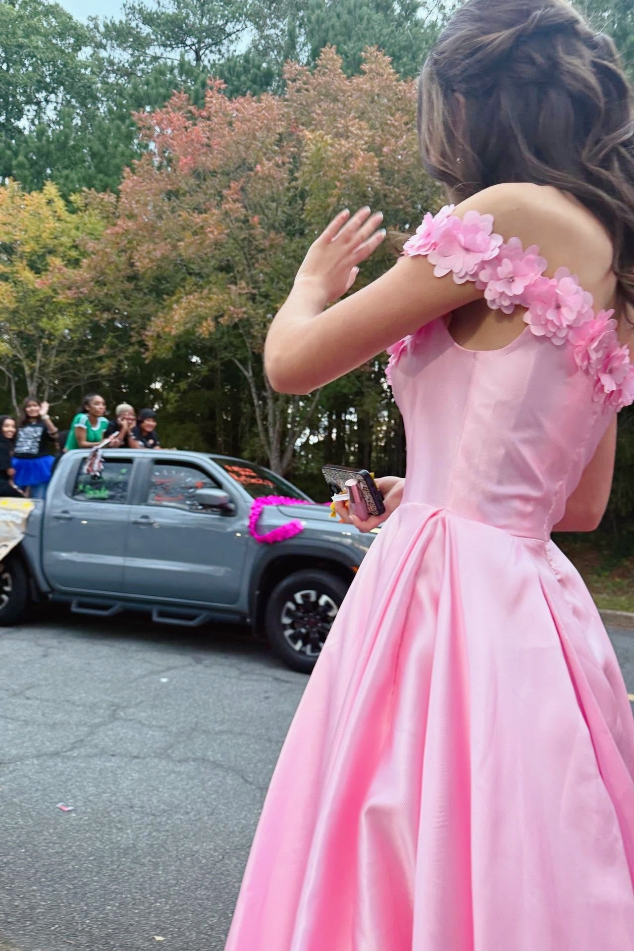 Bateau-Neck Off-Shoulder A-Line Prom Dress Floral Embellished Satin Pleated Party Gowns