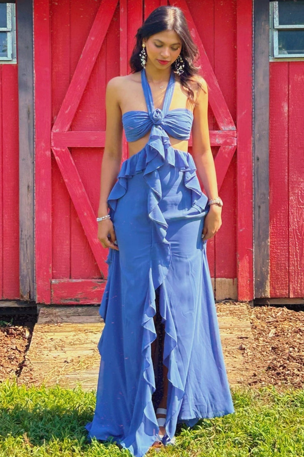 Halter-Sweetheart Sleeveless Ruffled Chiffon Pleated Floor-Length Fitted Prom Dress Halter-Sweetheart Sleeveless Ruffled Chiffon Pleated Floor-Length Fitted Prom Dress