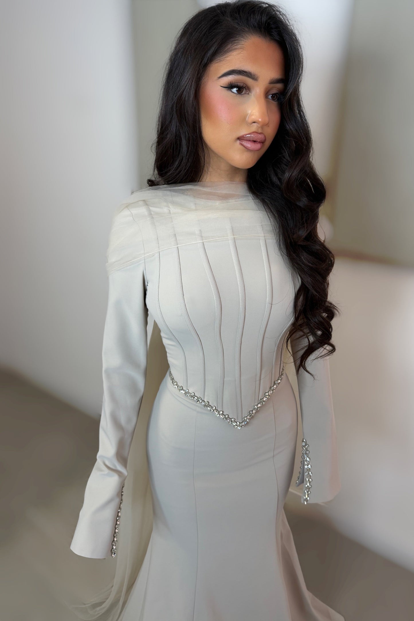 Scoop-Neck Long-Sleeves Rhinestone Satin Pleated Floor-Length Mermaid Evening Dress