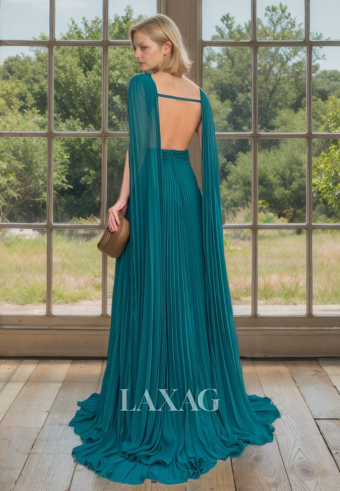 فستان أم العروس ذو الرقبة المستديرة وحمالات رفيعة ومطوي على شكل حرف A بدون أكمام مع ذيل فستان زفاف