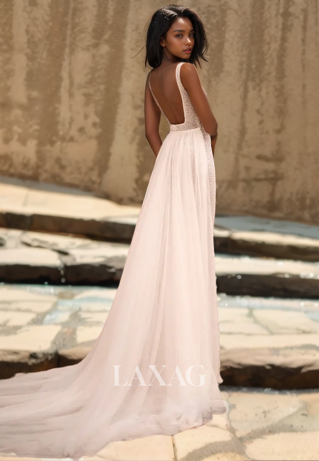 فستان زفاف حورية البحر بدون أكمام وحمالات رفيعة ورقبة مربعة مع تنورة من التول