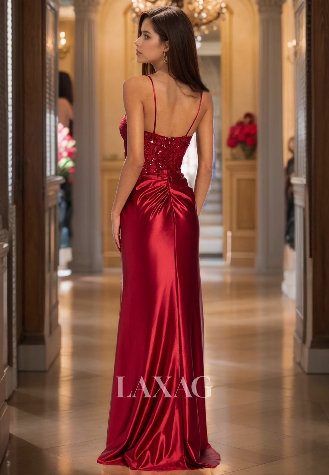 V-Neck Spaghetti Straps Sleeveless Party Gowns Beaded Glitter Applique Mermaid Prom Dress with Slit