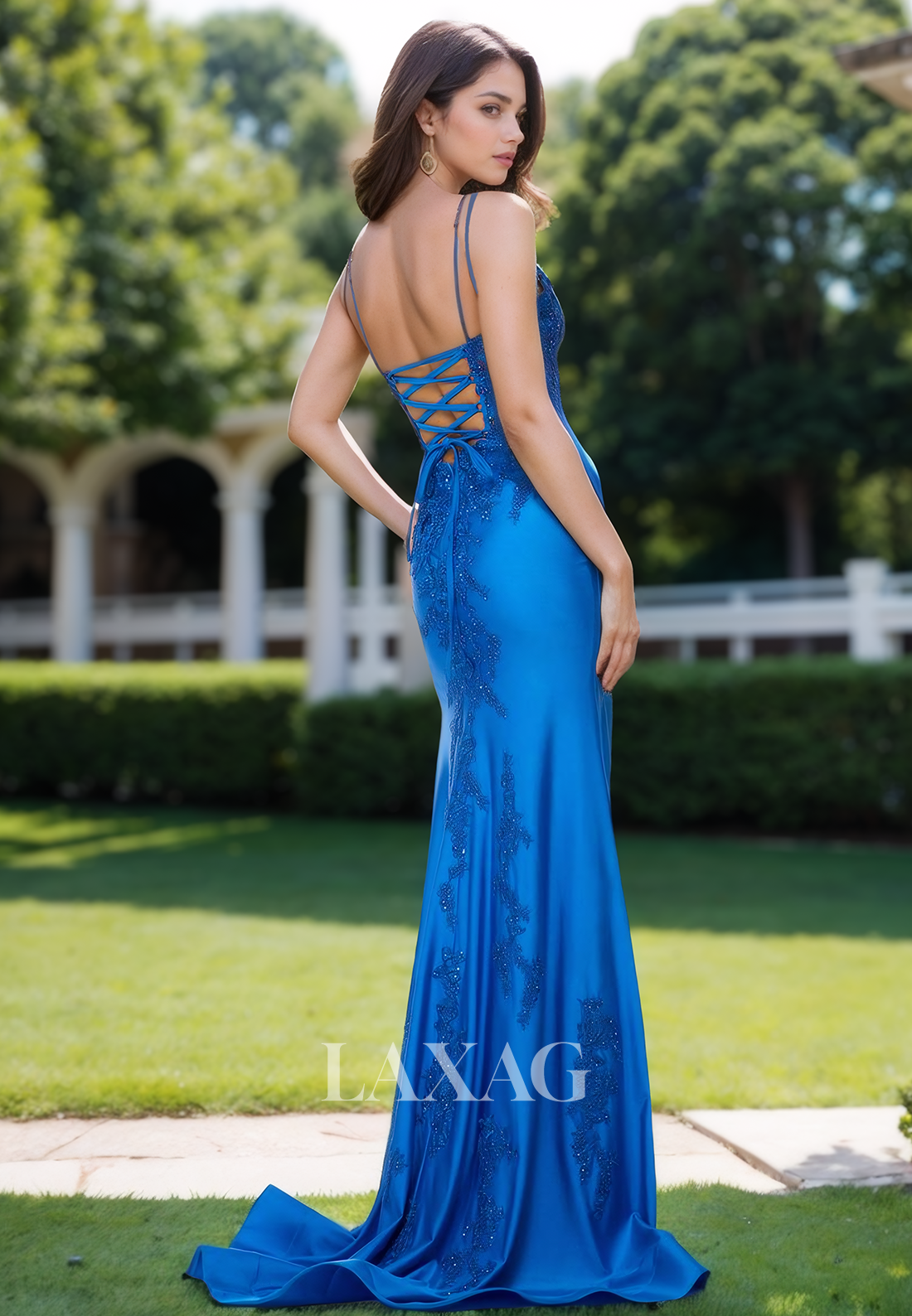 Spaghetti Straps V-Neck Beaded Sequined Party Gowns Lace Applique Pleated Mermaid Prom Dress