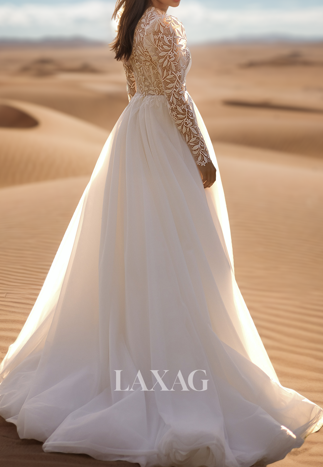 High Scoop-Neck Long-Sleeves Pleated Bride Gowns Lace Applique Sheer Chiffon A-Line Wedding Dress
