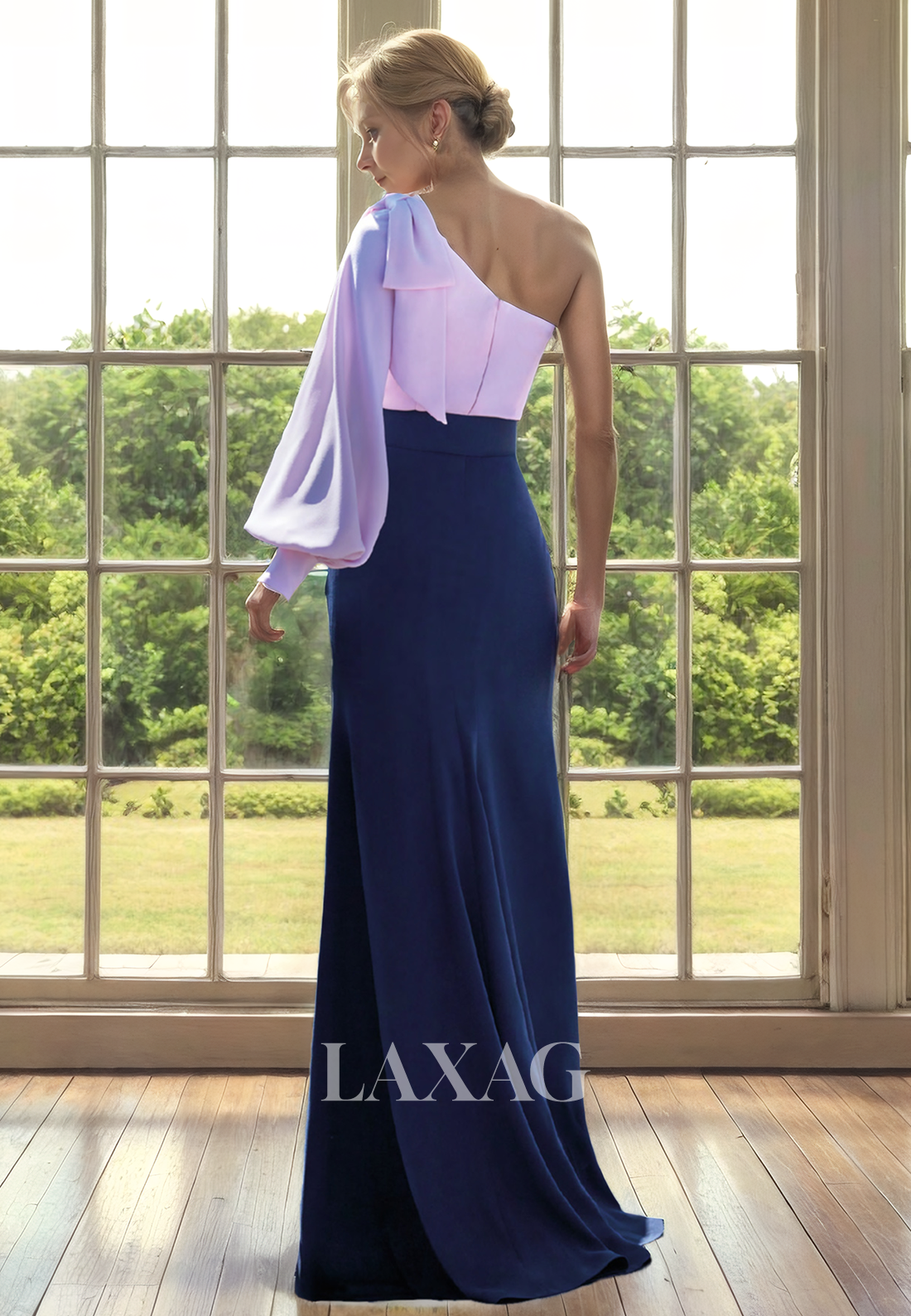 فستان أم العروس الأنيق من الساتان بأكمام طويلة وكتف واحد