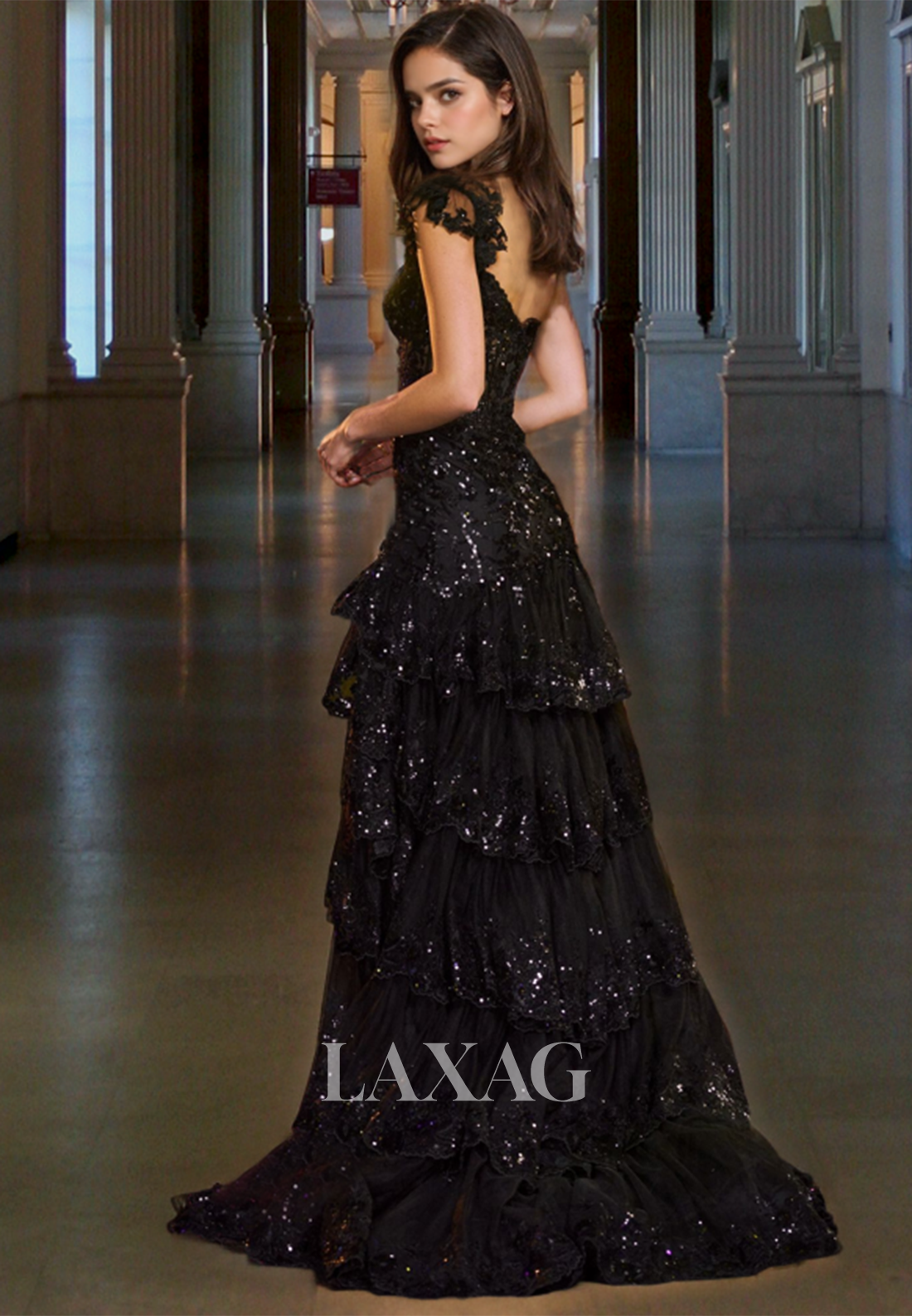A-Line Sweetheart Sleeveless Party Gowns Beaded Glitter Applique Tiered Prom Dress with Slit