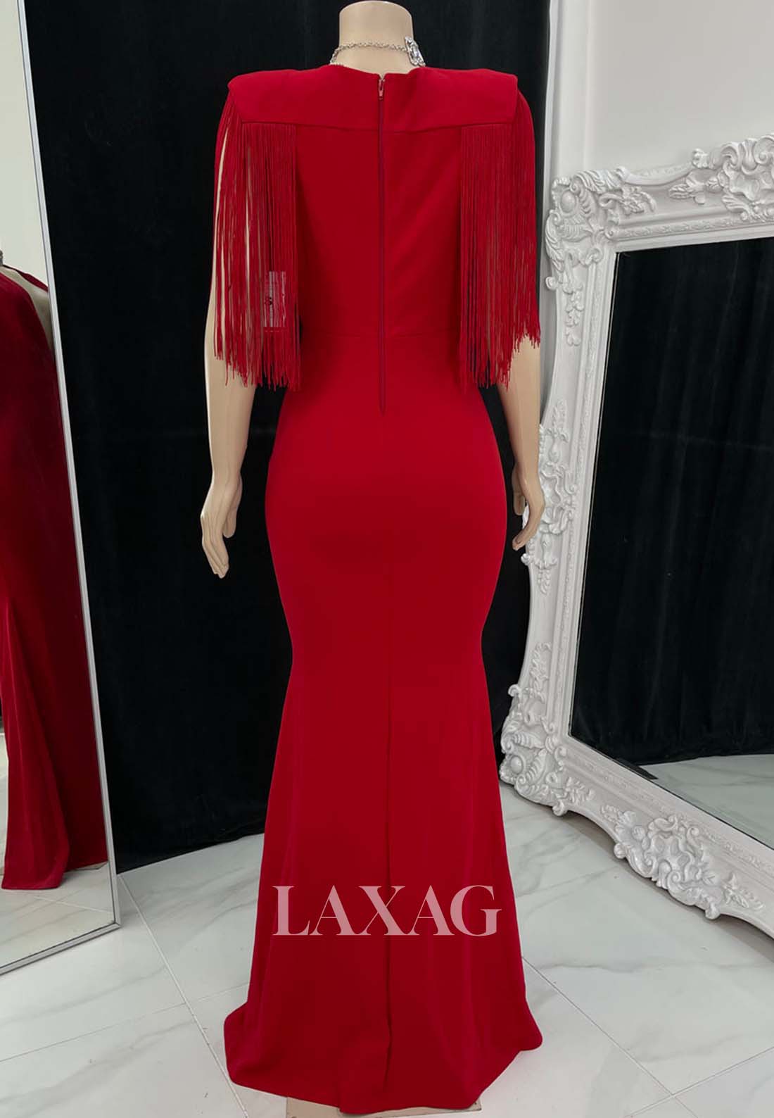 فستان سهرة طويل من الساتان بتصميم حورية البحر، بفتحة رقبة على شكل حرف V، وأكمام نصفية، مناسب للفتيات ذوات البشرة السمراء