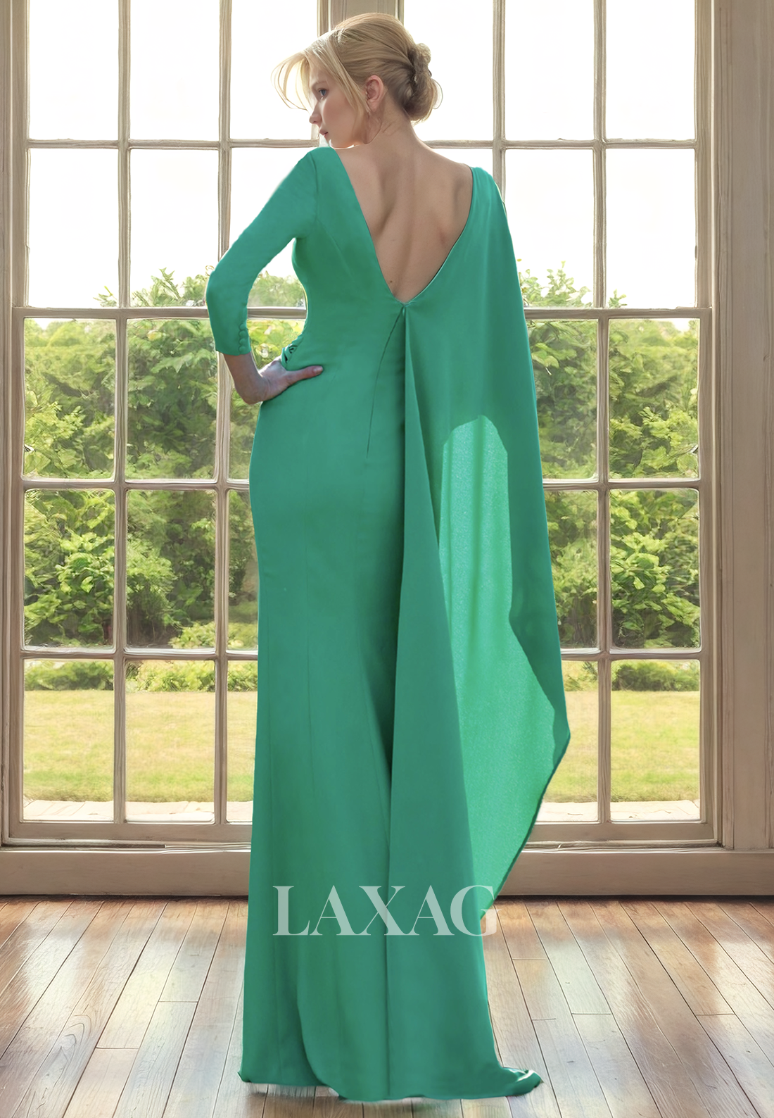 فستان أم العروس حورية البحر المزين بالخرز بفتحة رقبة على شكل حرف V وأكمام ربعية وفتحة