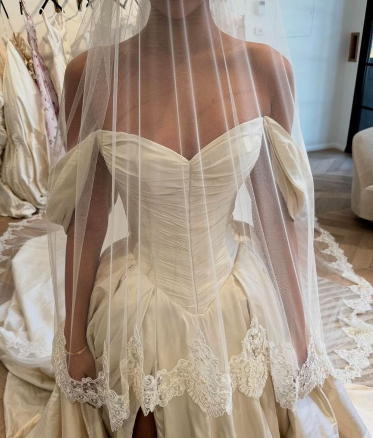 Sweetheart Off-Shoulder Sleeveless Satin Pleated High Slit A-Line Wedding Dress