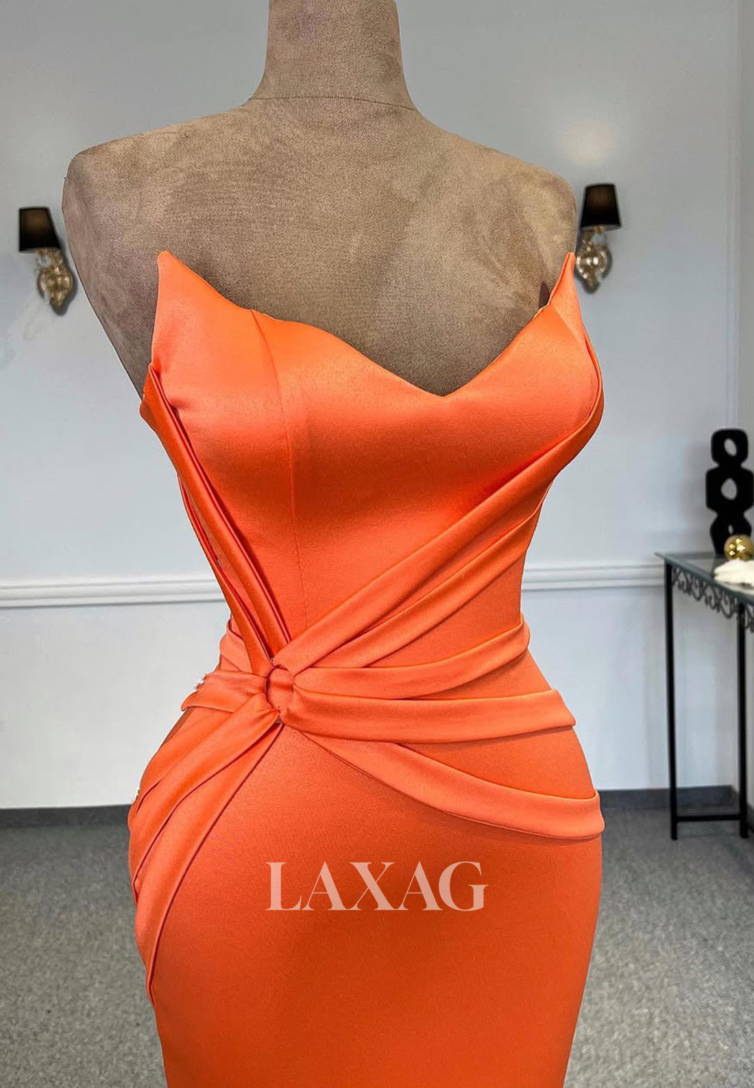 Simple V-Neck Sleeveless Pleated Formal Gowns Off-Shoulder Floor-Length Mermaid Prom Dress