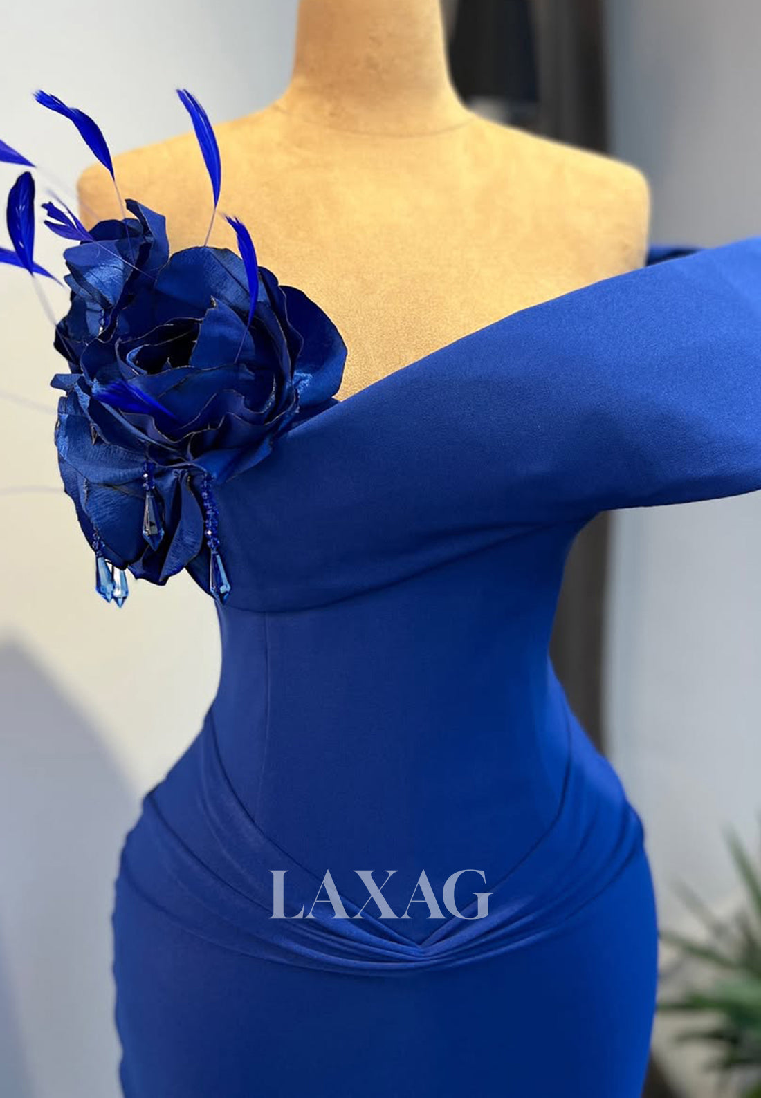 Asymmetrical-Neck Off-Shoulder Sleeveless Mermaid Prom Dress Floral Embellished Pleated Formal Gowns