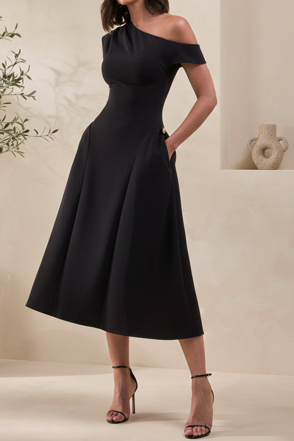 halter dress black 00s This satin maxi dress related:sevila-dress-black-queen-of-heart-flock Color:Violet & Multicolour beading Saffron Barker Barbie Birthday