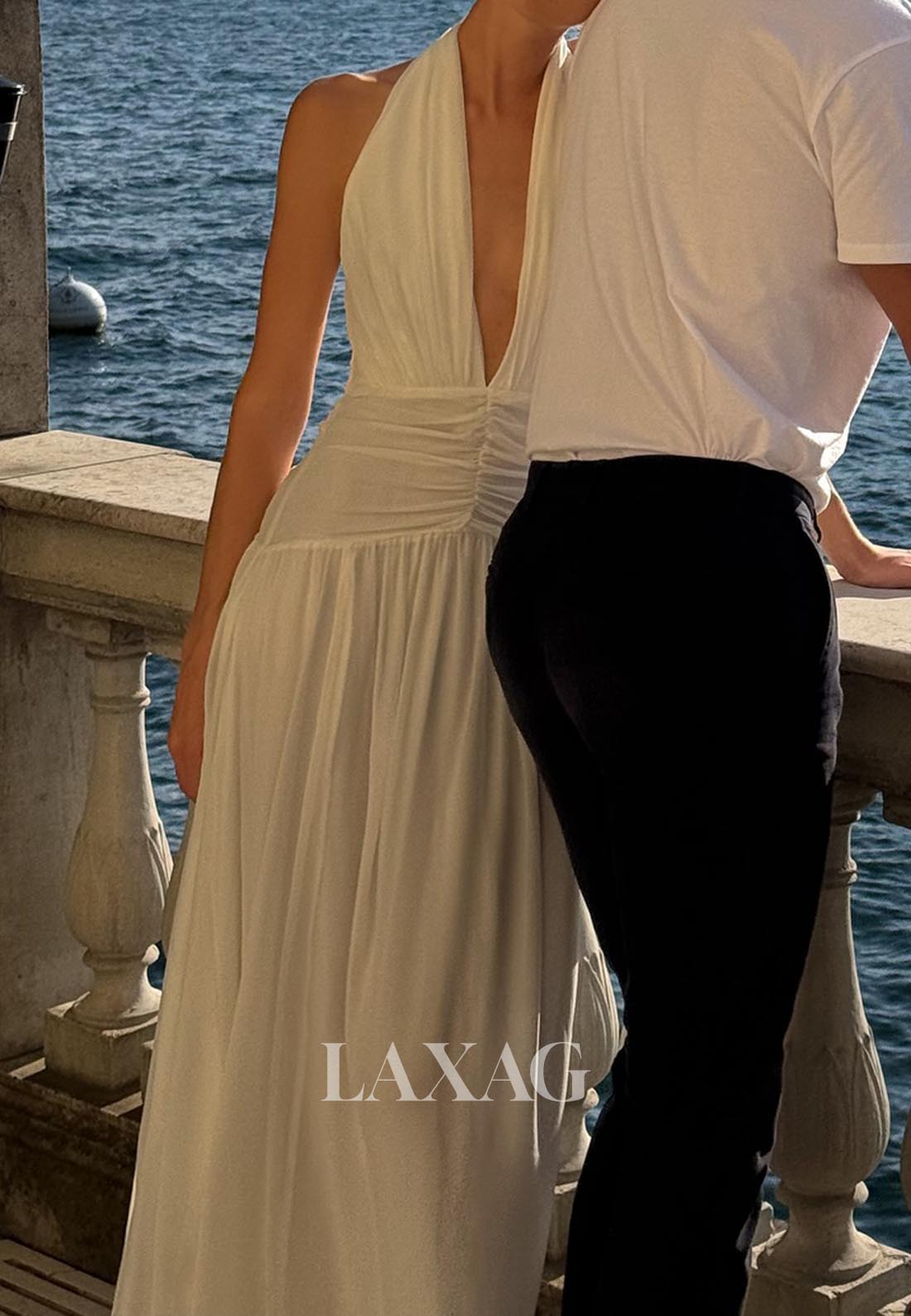 Halter Deep V-Neck Sleveless A-Line Wedding Dress Floor-Length Pleated Chiffon Bride Gowns