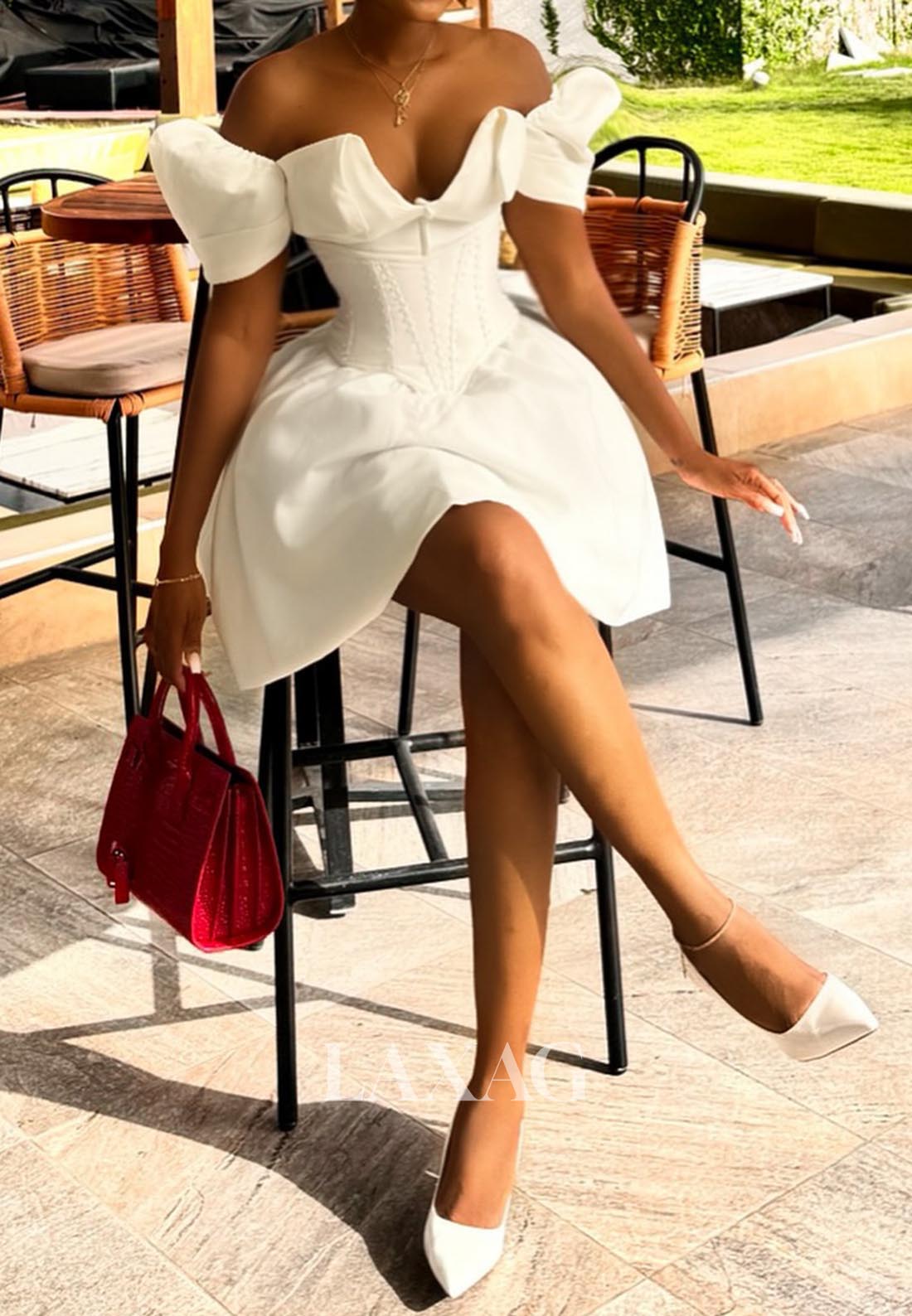 Sweetheart Sleeveless Short A-Line Wedding Dress Off-Shoulder Pleated Satin Bride Gowns