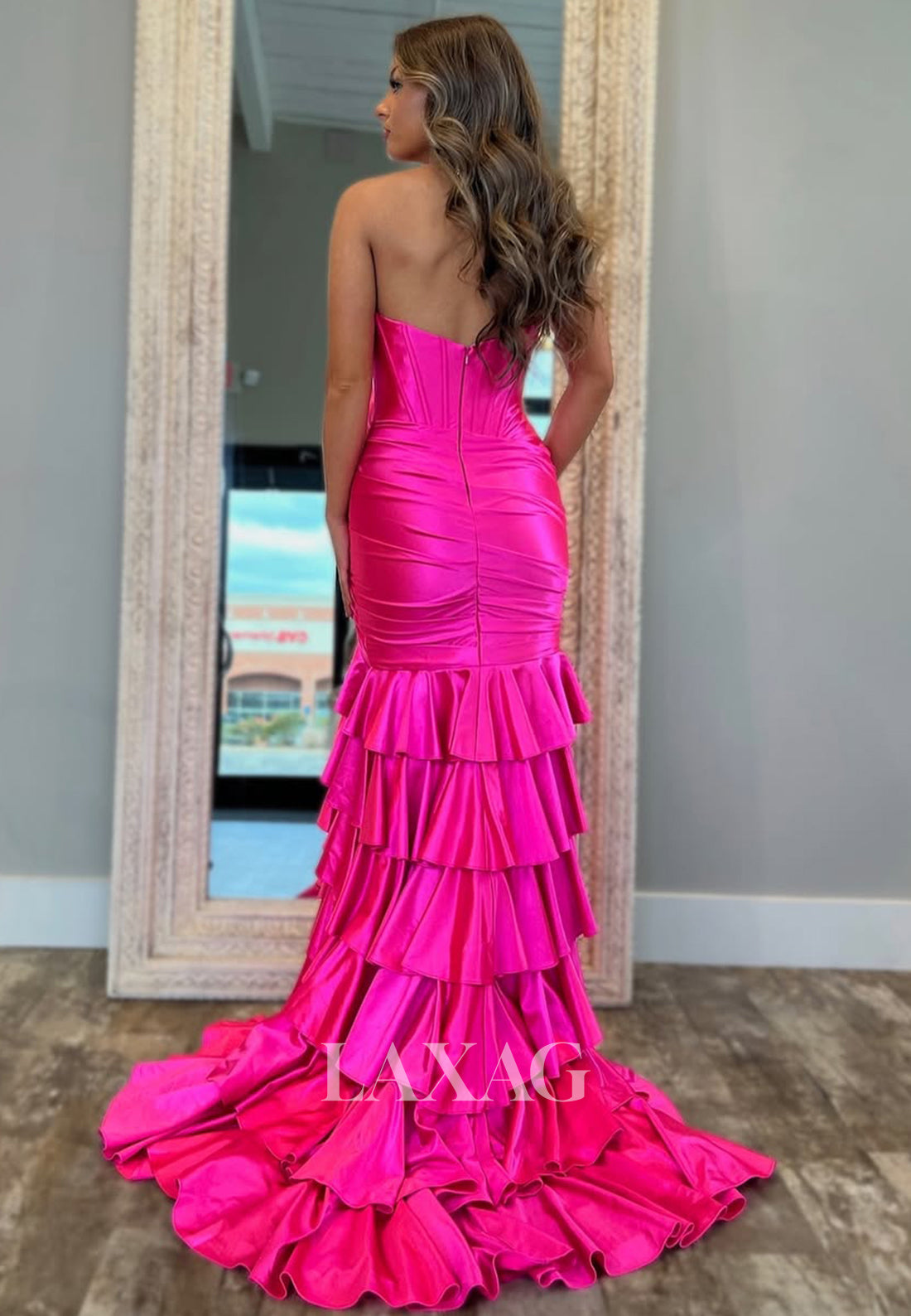 فستان سهرة حورية البحر بدون أكمام مكشوف الكتفين ومطوي على شكل قلب من الساتان مع ذيل