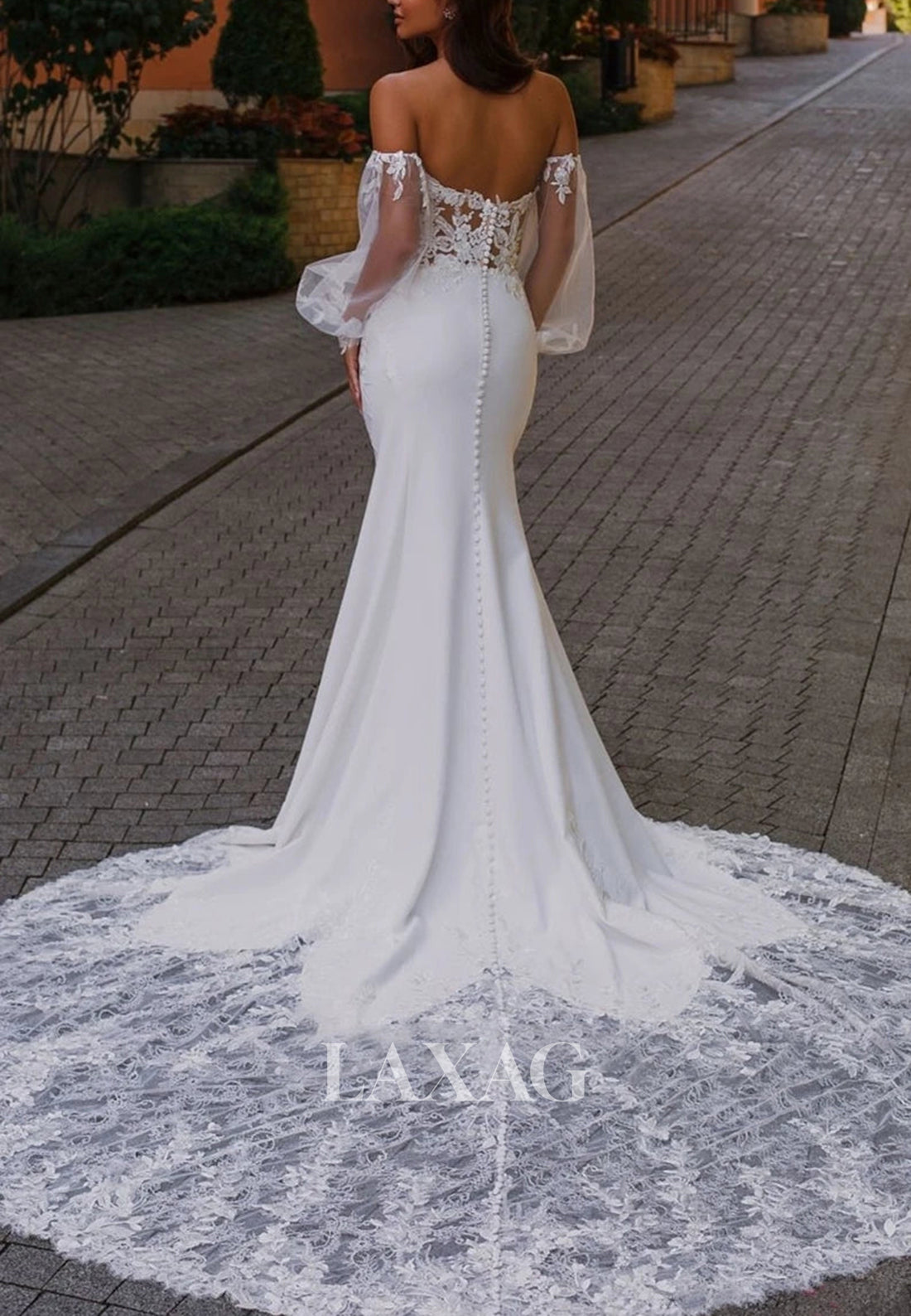 Off-Shoulder Sweetheart Tulle-Long-Sleeves Wedding Dress Beaded Lace Applique Mermaid Bride Gowns