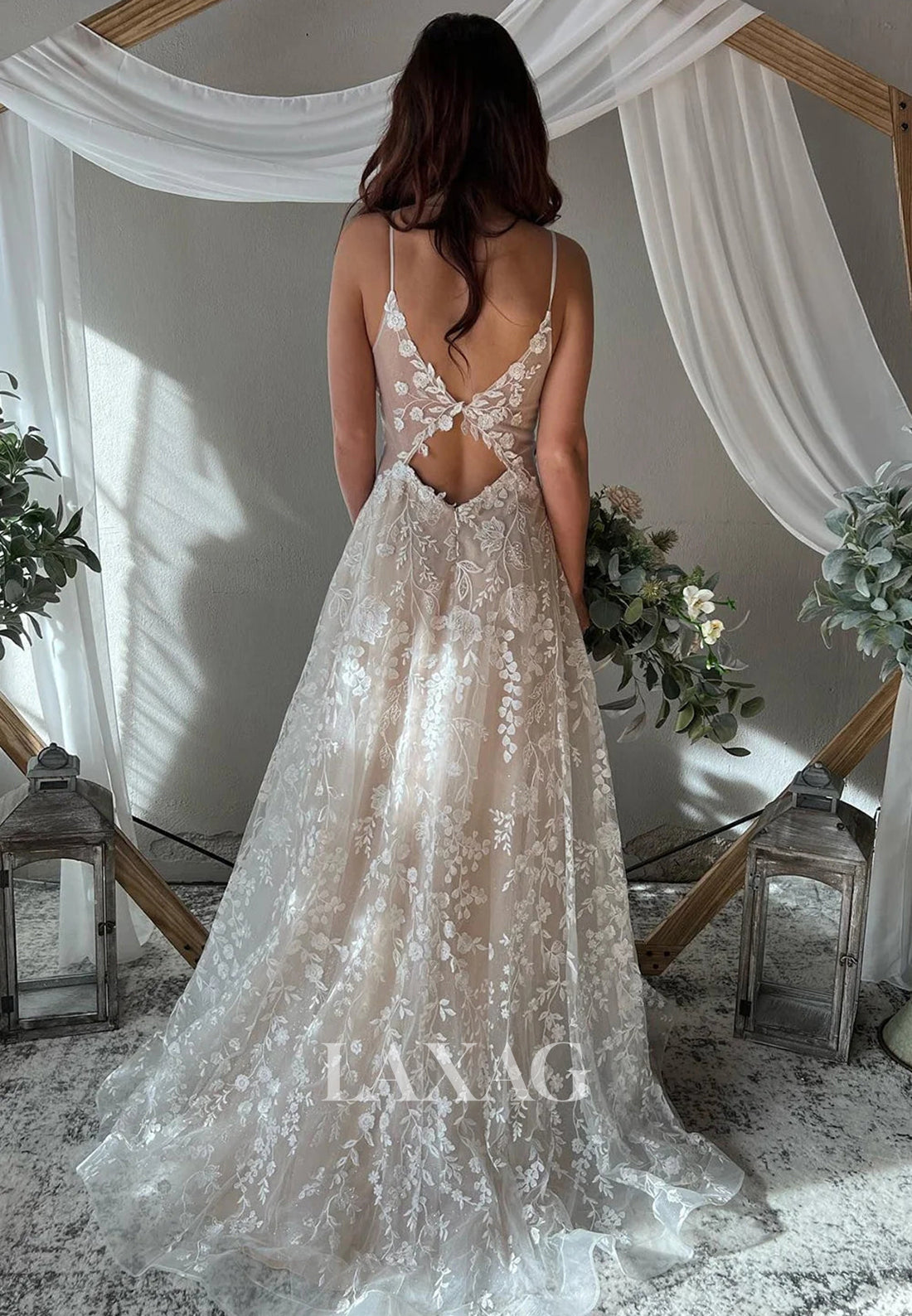 Spaghetti Straps V-Neck Sleeveless Beaded Bride Gowns Allover Lace Applique Pleated A-Line Wedding Dress