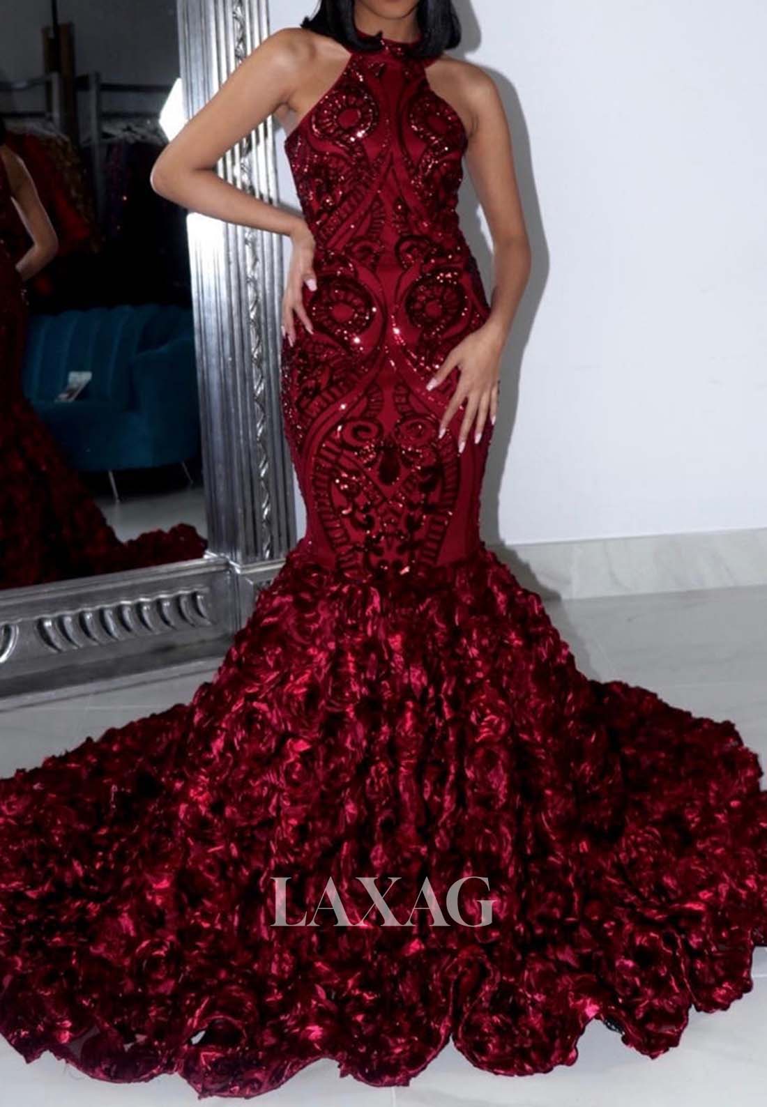 Halter-Neck Off-Shoulder Mermaid Prom Dress Sleeveless Glitter-Lace Pleated Party Gowns