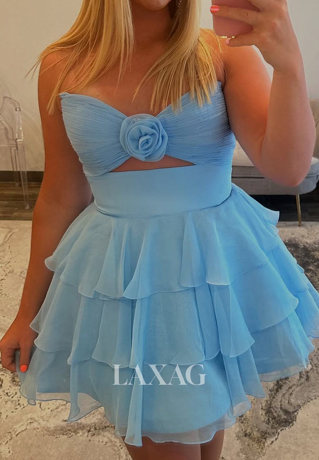 Sweetheart Sleeveless Floral Embellished Pleated Tiered Chiffon Short A-Line Homecoming Dress