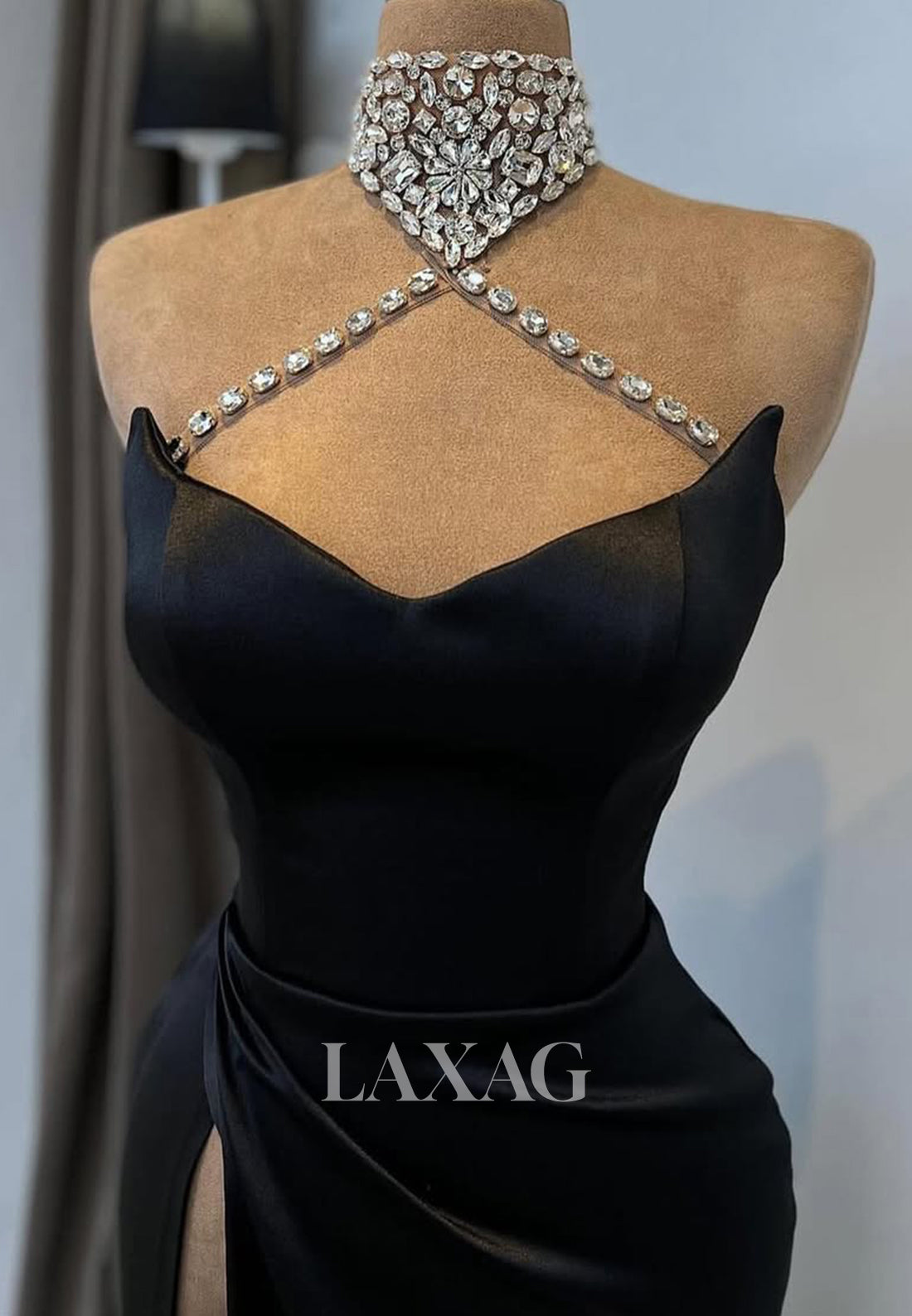 Beaded Halter V-Neck Off-Shoulder Sleeveless Pleated Floor-Length Satin Mermaid Prom Dress