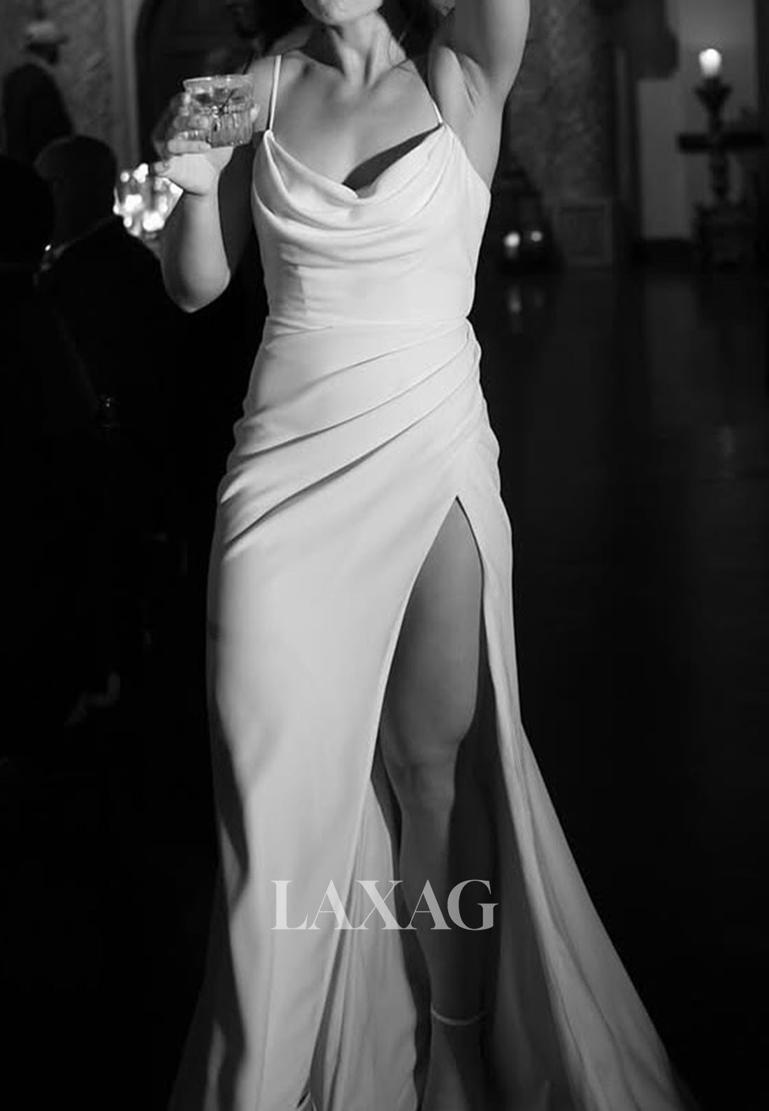 V-Neck Sleeveless Pleated Satin Bride Gowns Spaghetti Straps High Slit Mermaid Wedding Dress