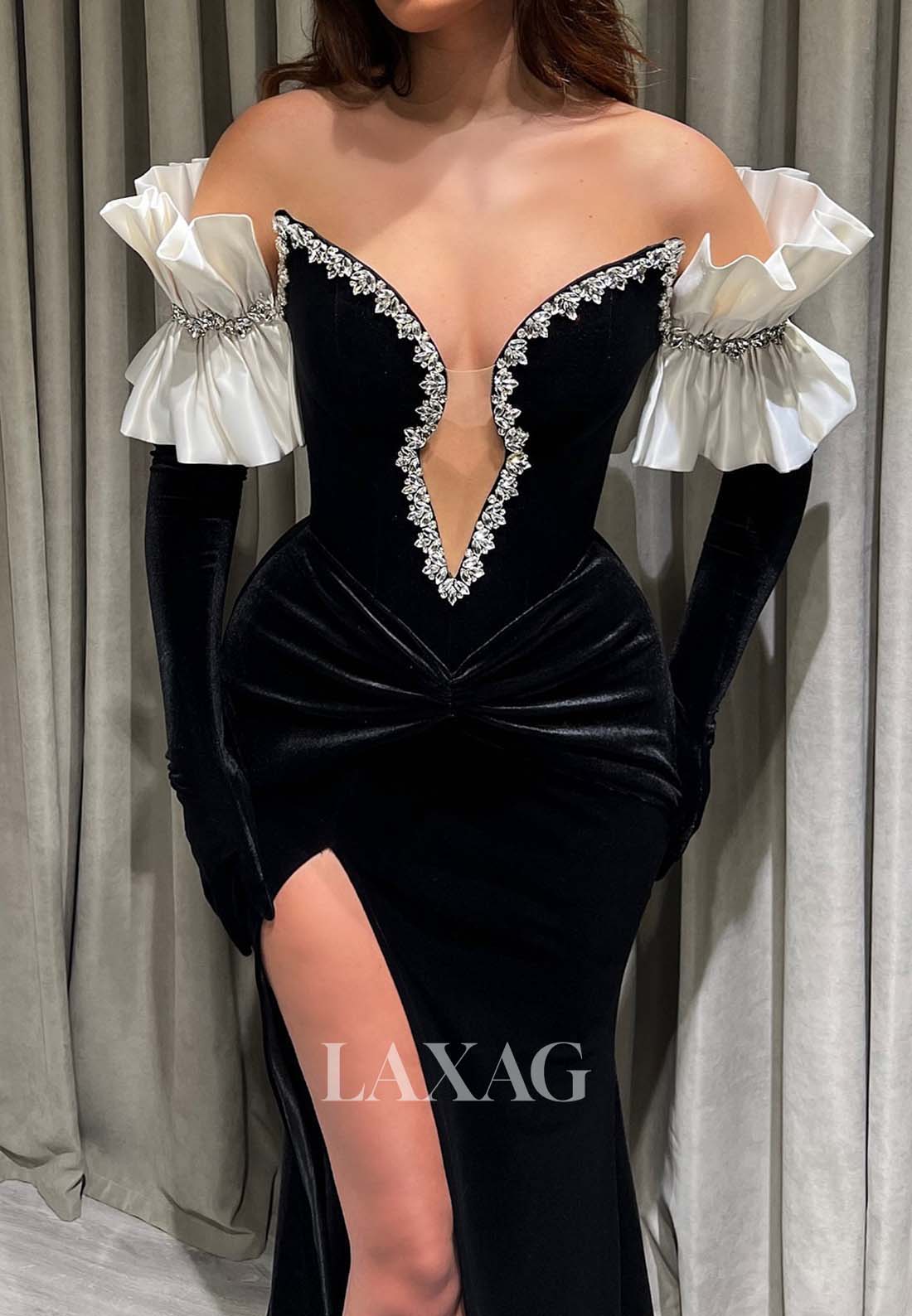 فساتين سهرة حورية البحر بفتحة رقبة على شكل حرف V وأكتاف مكشوفة، فساتين رسمية مزينة بالخرز وفتحة عالية مع قفازات