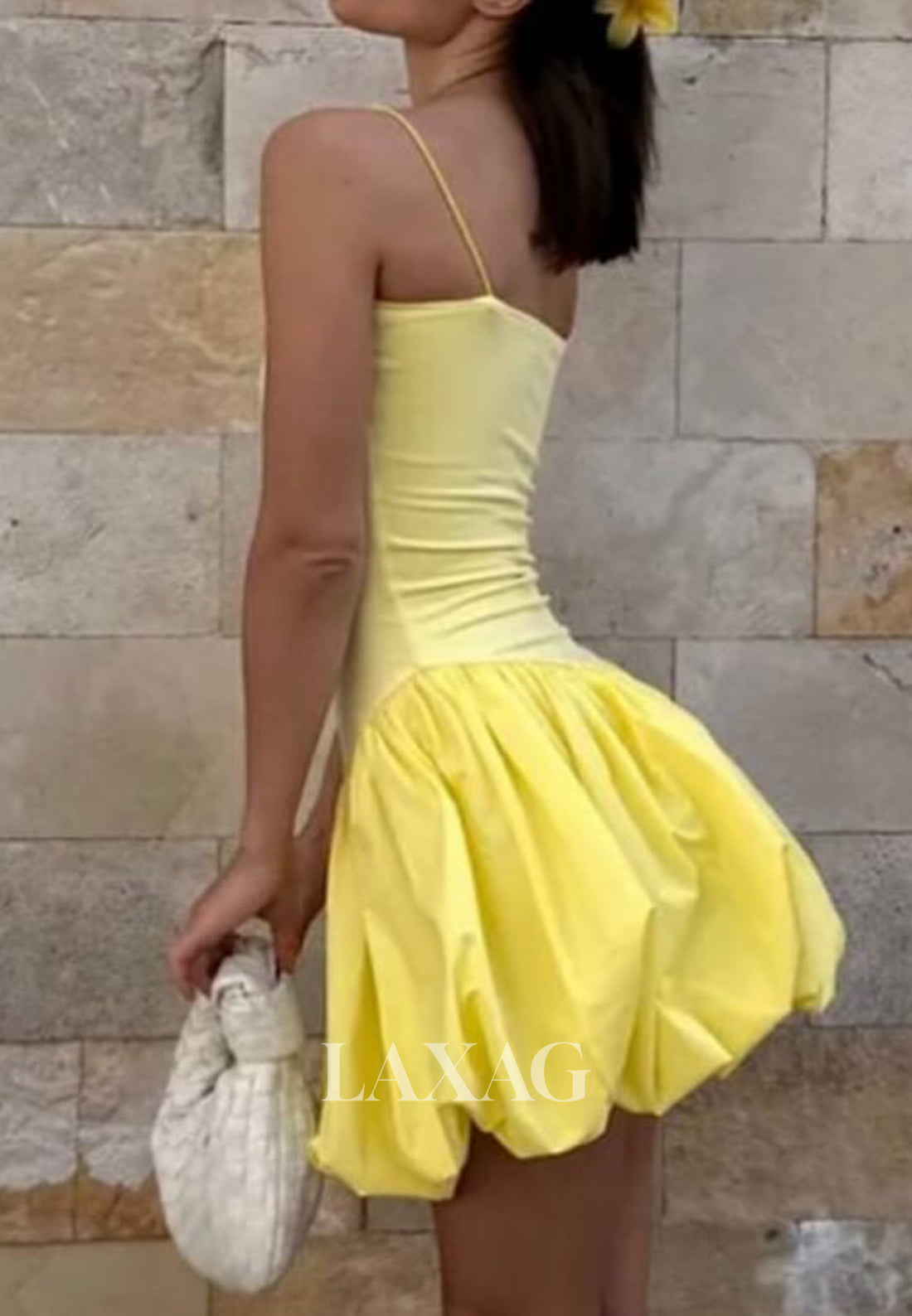 Scoop-Neck Spaghetti Straps Sleeveless Pleated Satin A-Line Party Homecoming Dress